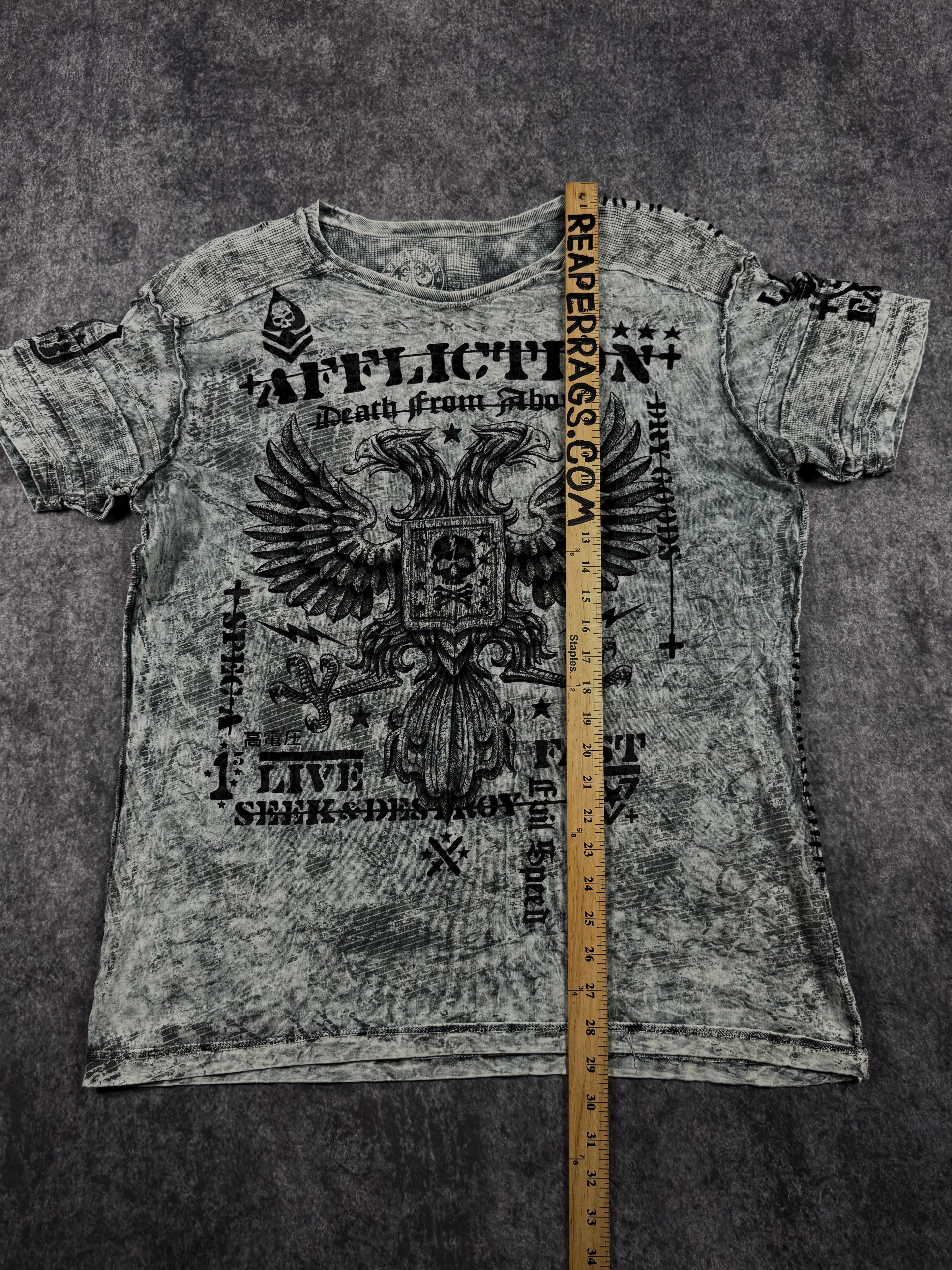 2000s affliction shirt (L)