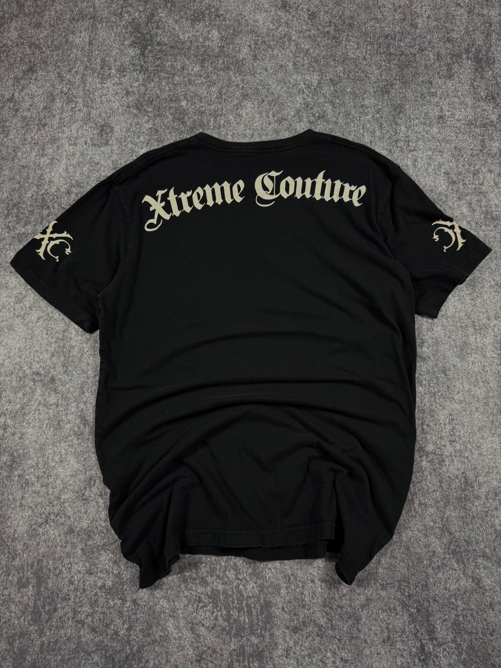 (rare) 2000s xtreme couture shirt (M)
