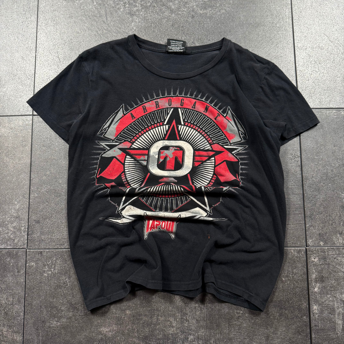 2000s Tapout Shirt (M)