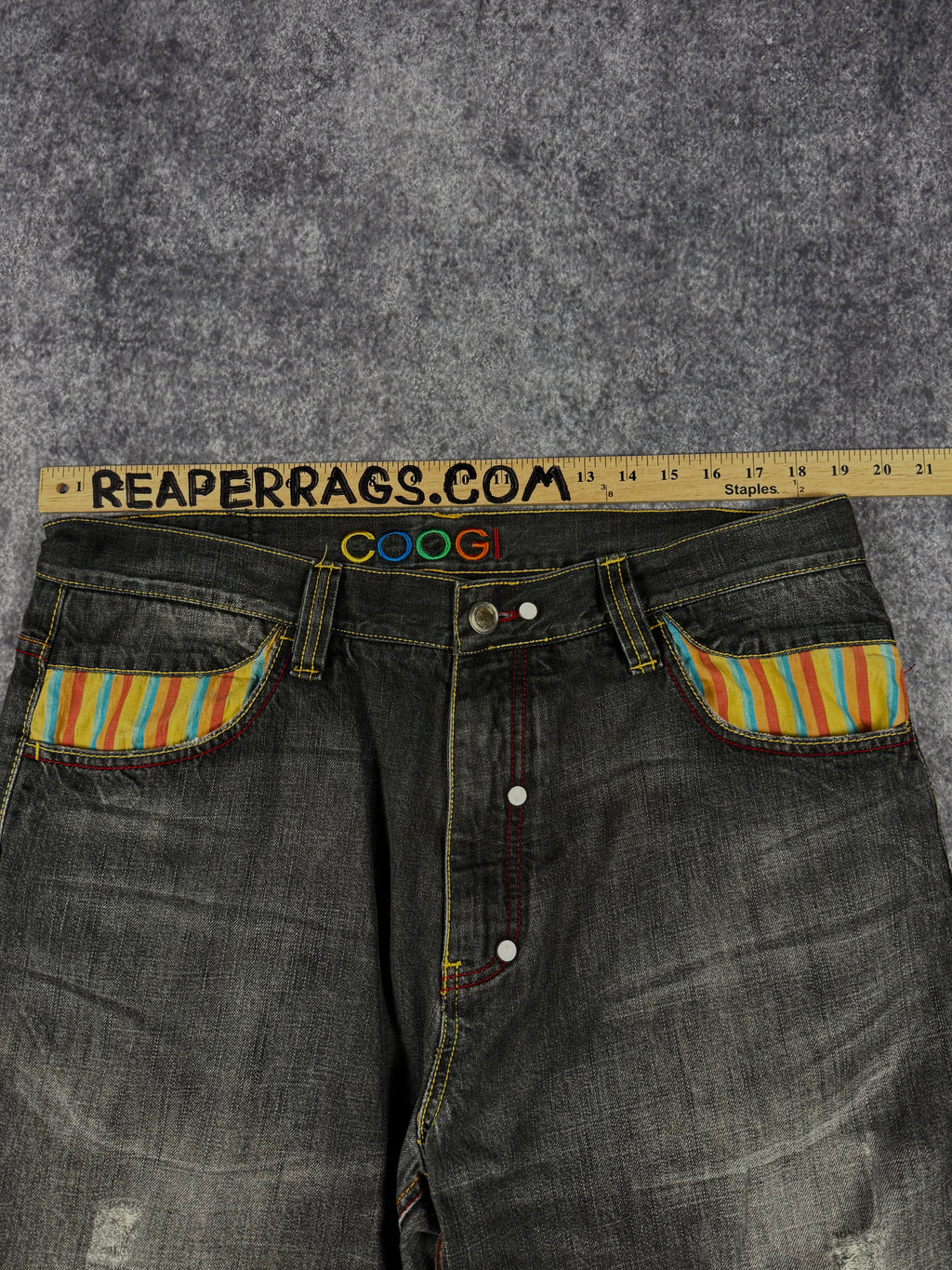 (rare) 2000s coogi jorts (38)