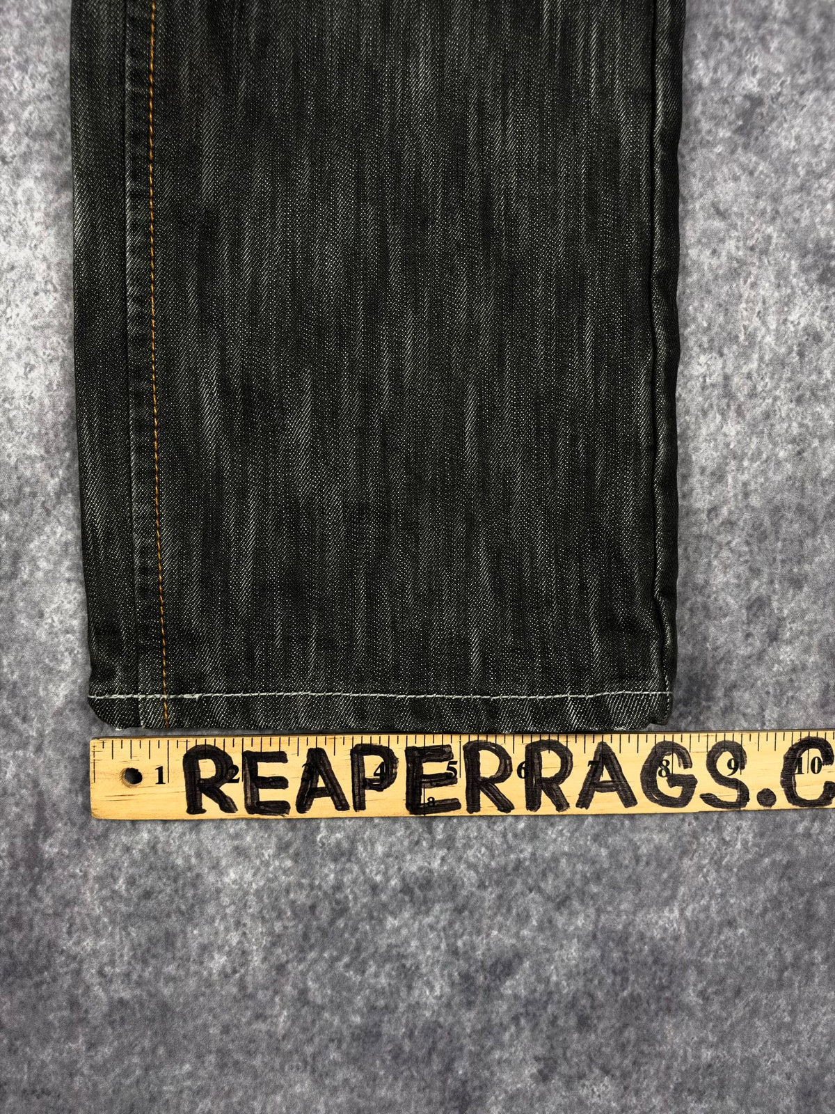 (RARE) 2000s SOUTHPOLE JEANS (34x32)
