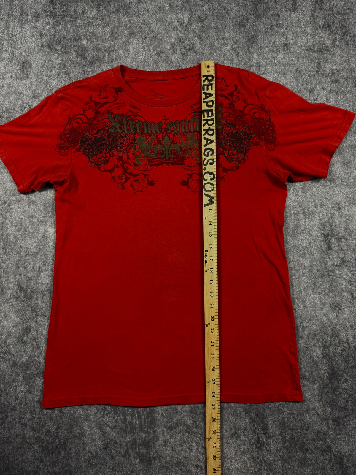 (rare) 2000s xtreme couture shirt (M)
