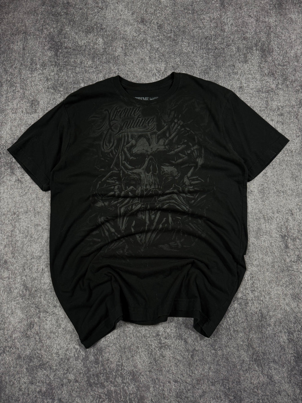 (rare) 2000s xtreme couture shirt (L)