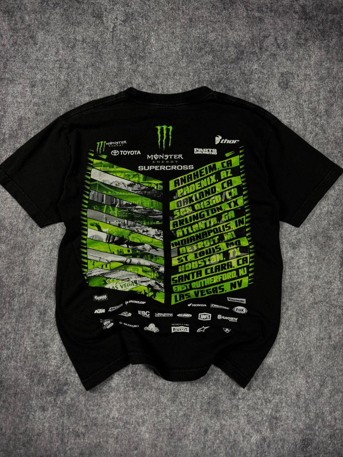 2000s monster energy shirt (M)