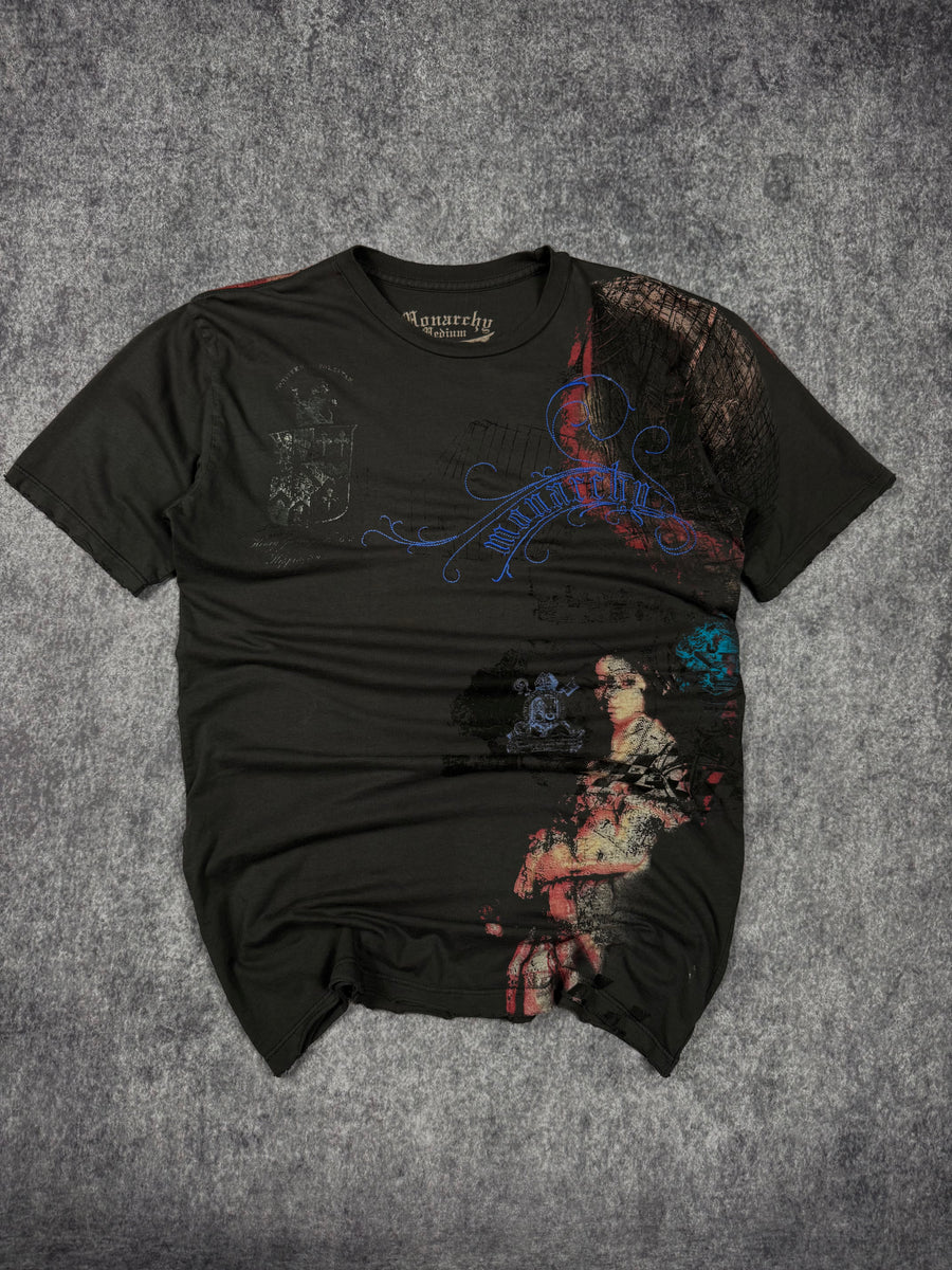 (rare) 2000s monarchy shirt (S)