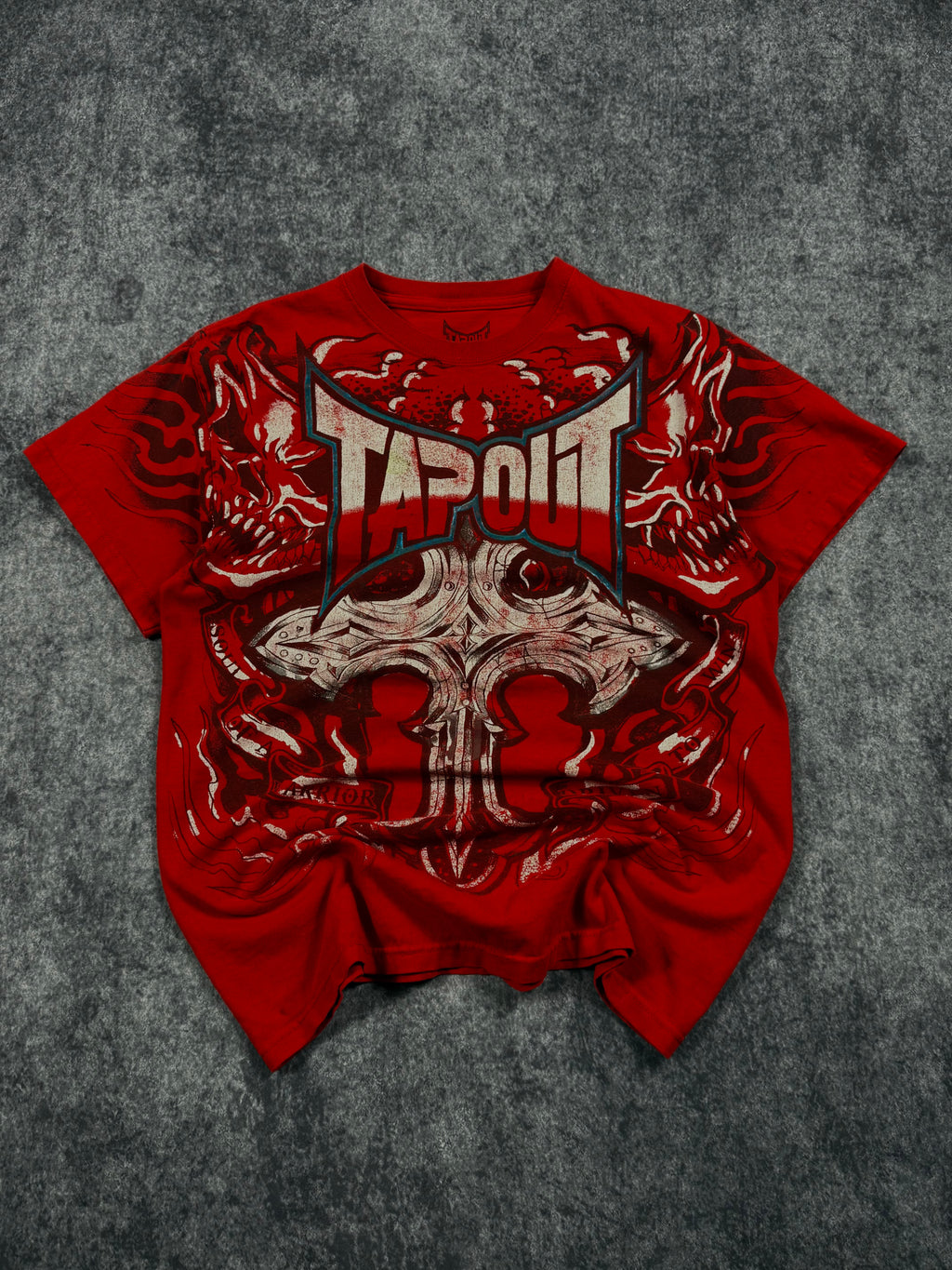 (rare) 2000s tapout shirt (M)