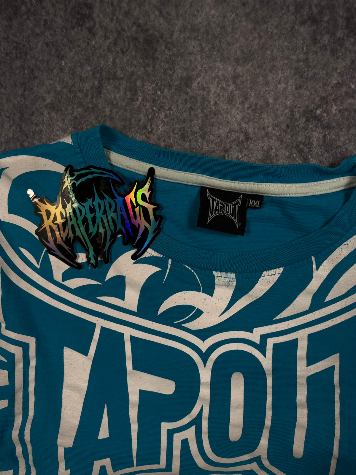 (RARE) 2000s TAPOUT SHIRT (XL)
