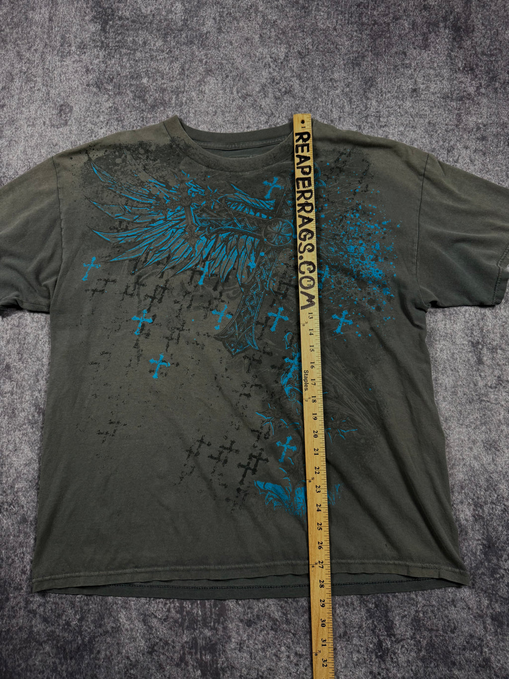 2000s urban pipeline shirt (L)