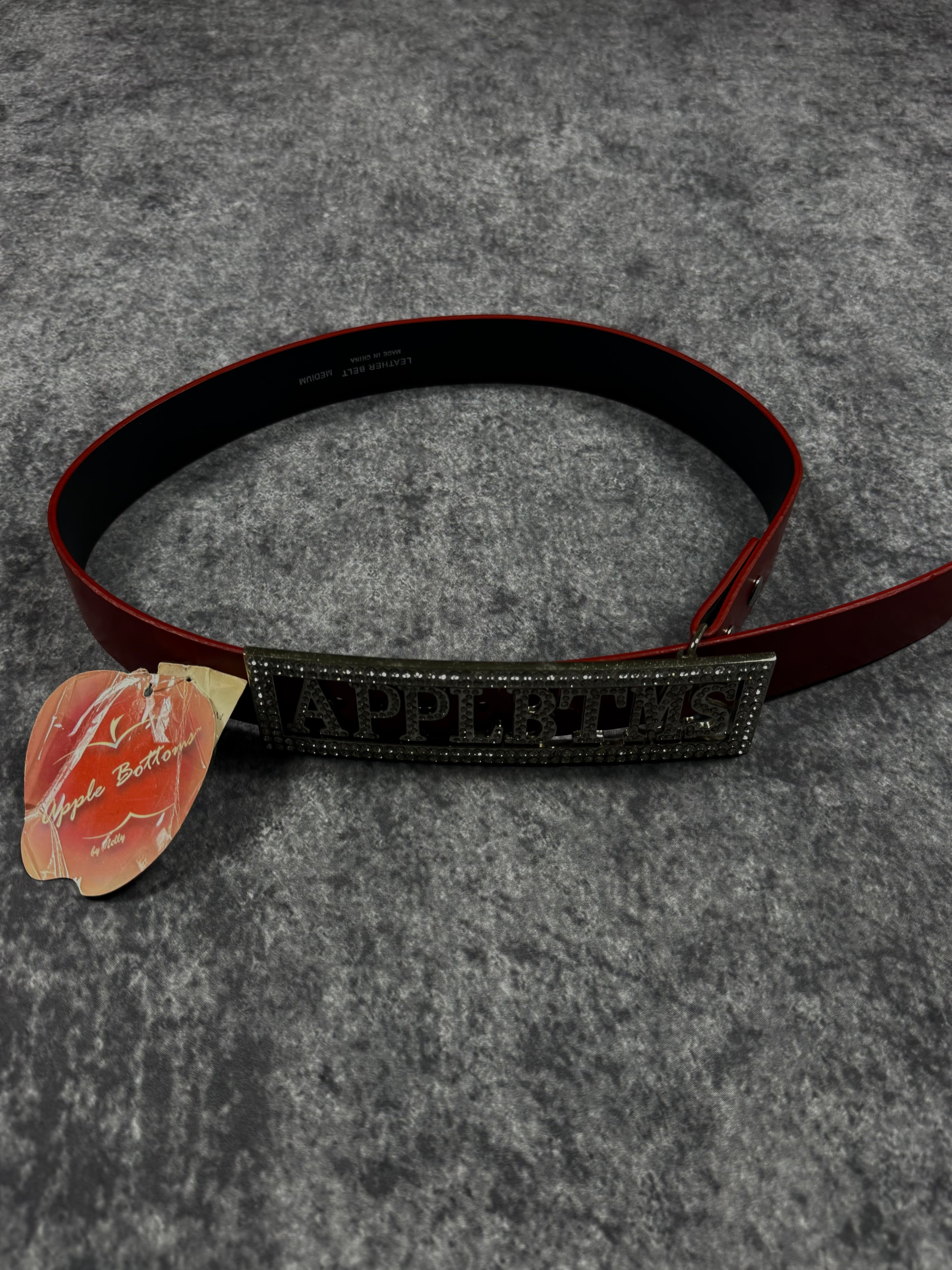 (rare) deadstock 2000s apple bottoms rhinestone belt (belt included)