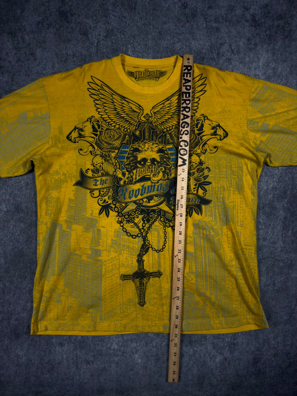 (RARE) 2000s CHROME WINGED SKULL SHIRT (XL)