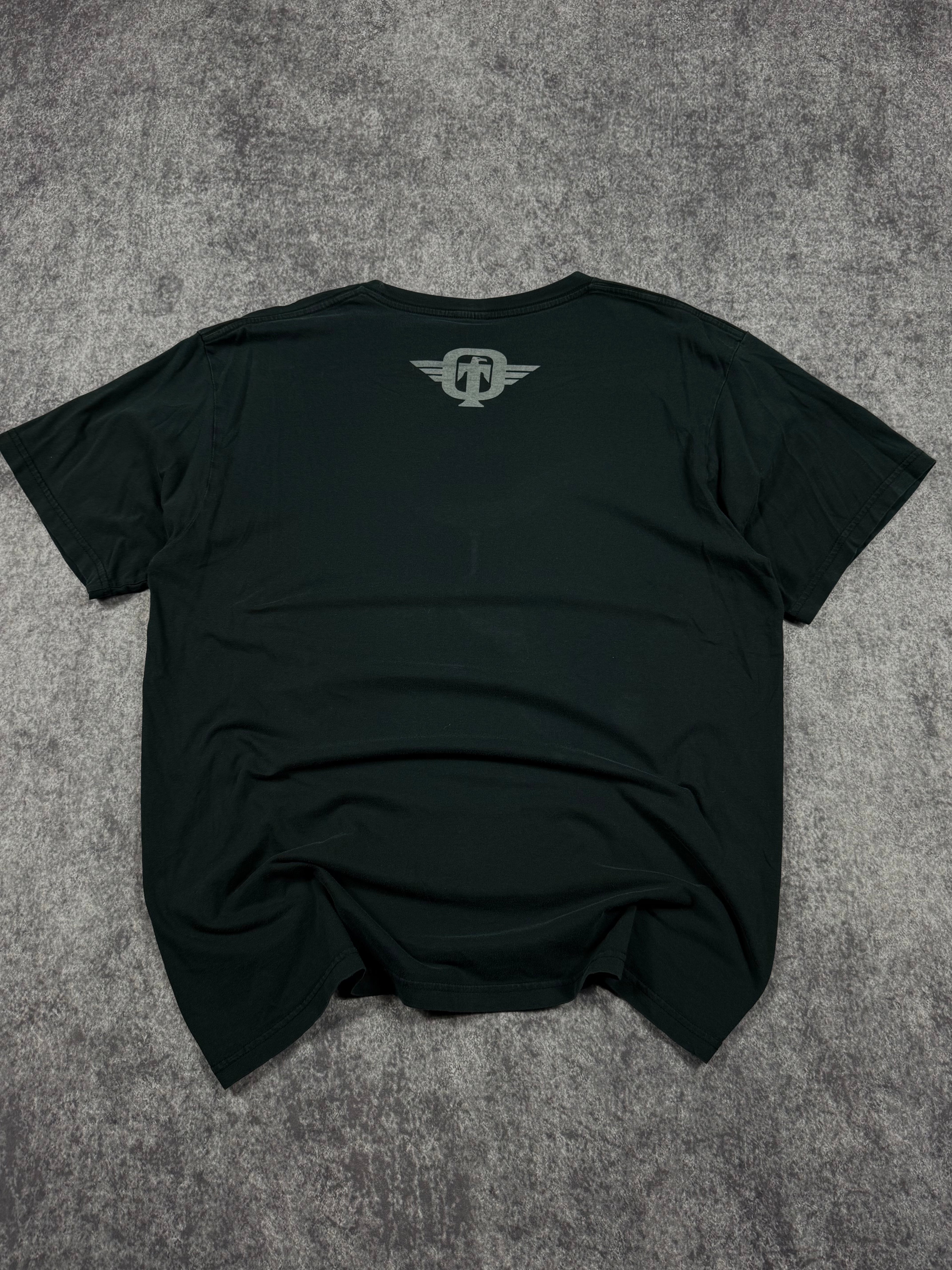 2000s tapout shirt (L)