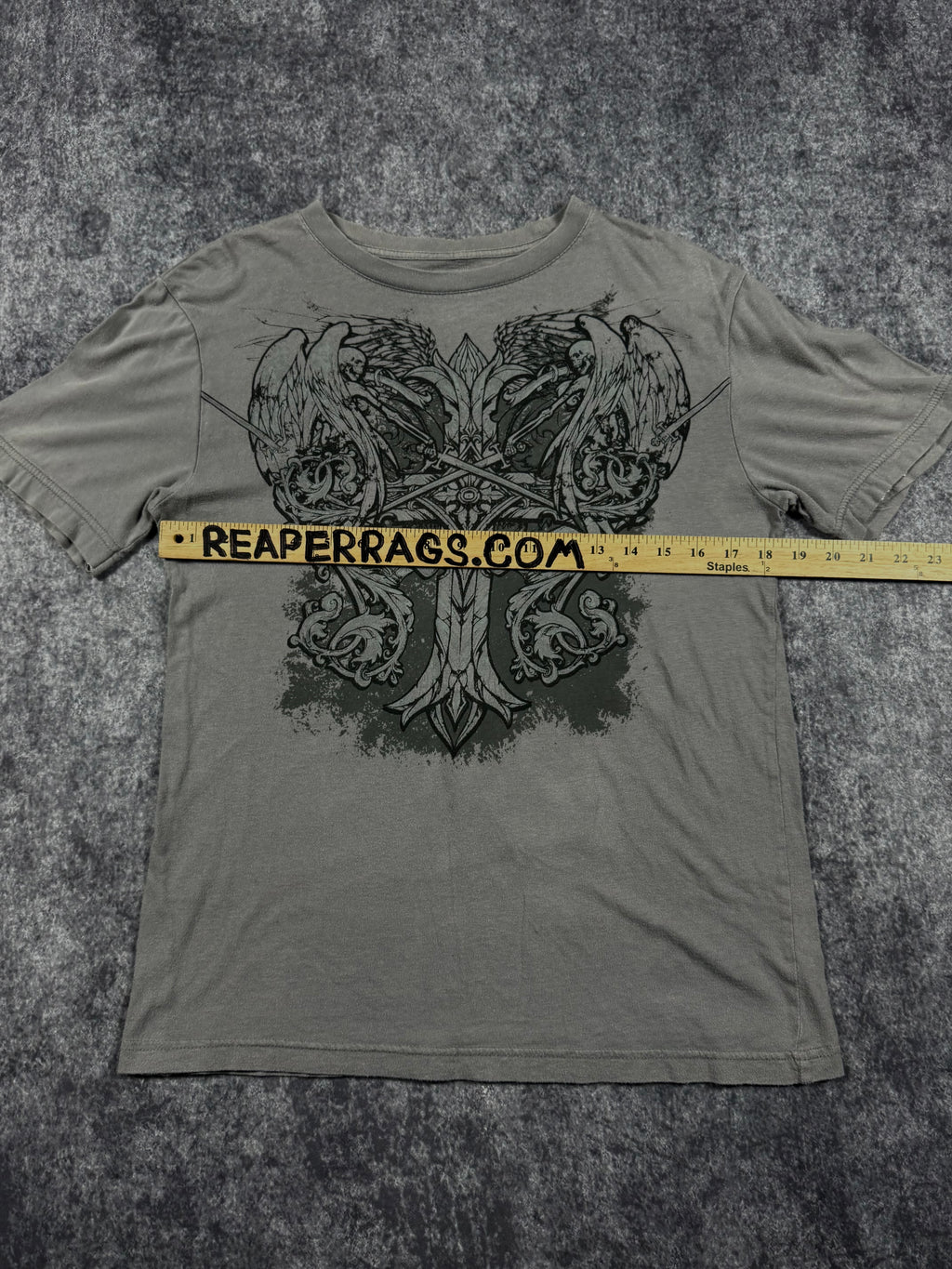 (rare) 2000s mma elite shirt (S)