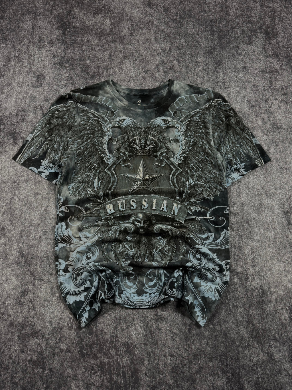 (rare) 2000s krasar shirt (XS)