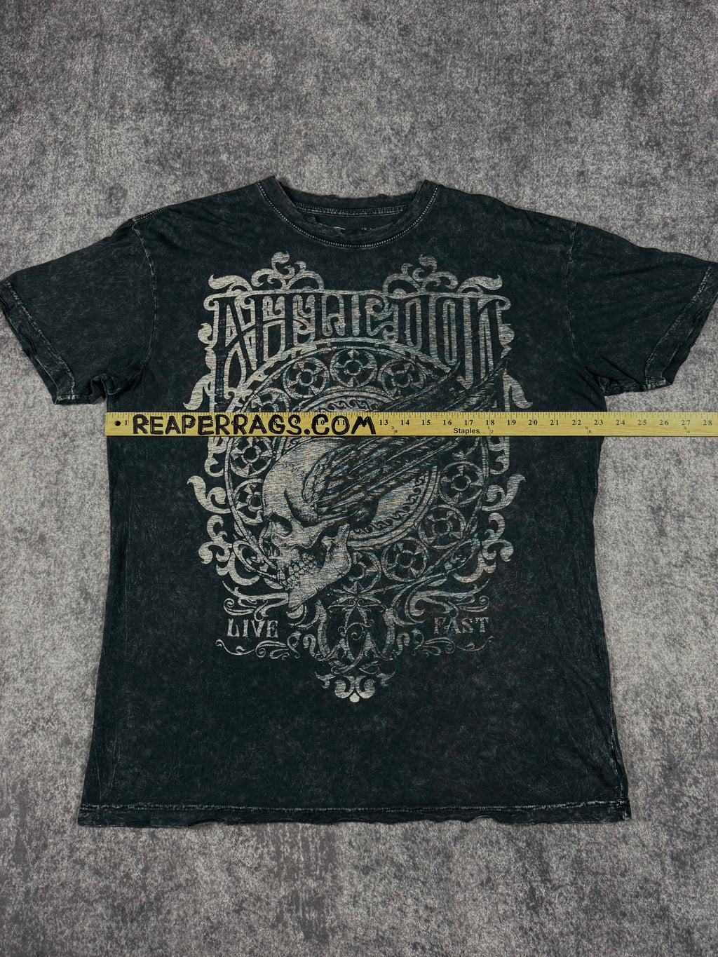 2000s affliction shirt (XL)