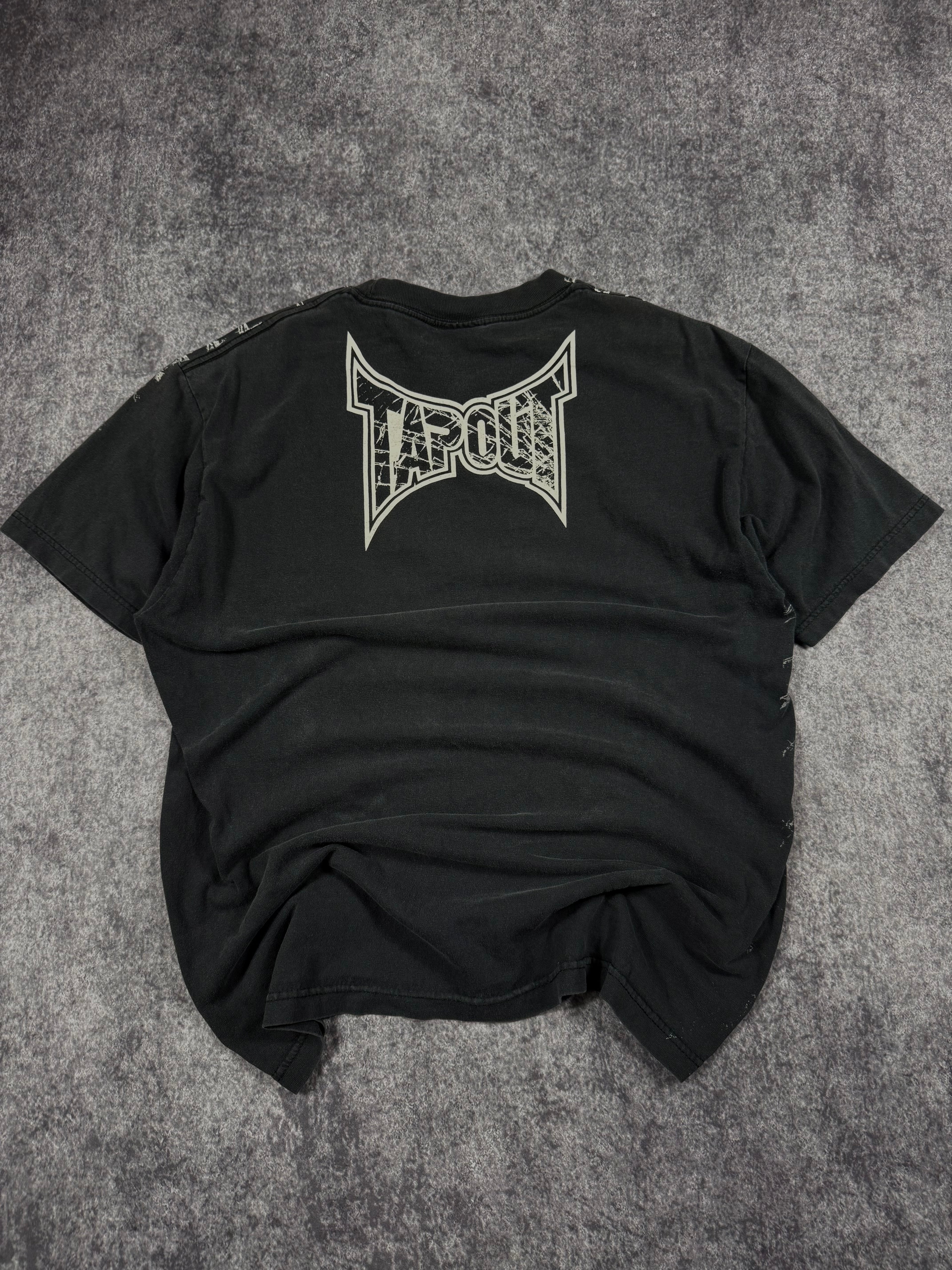 (rare) 2000s tapout shirt (L)