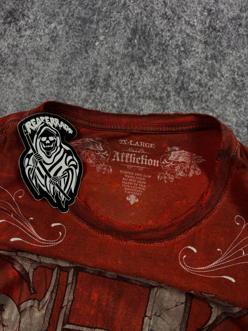 (rare) 2000s affliction shirt (XXL)