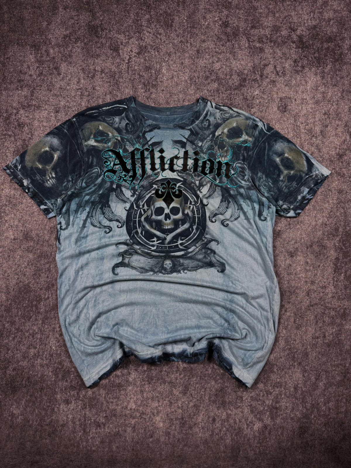 (rare) 2000s affliction chrome shirt (L)