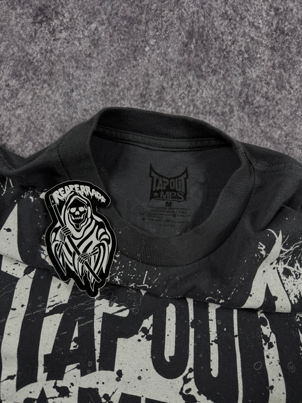 (rare) 2000s tapout shirt (M)