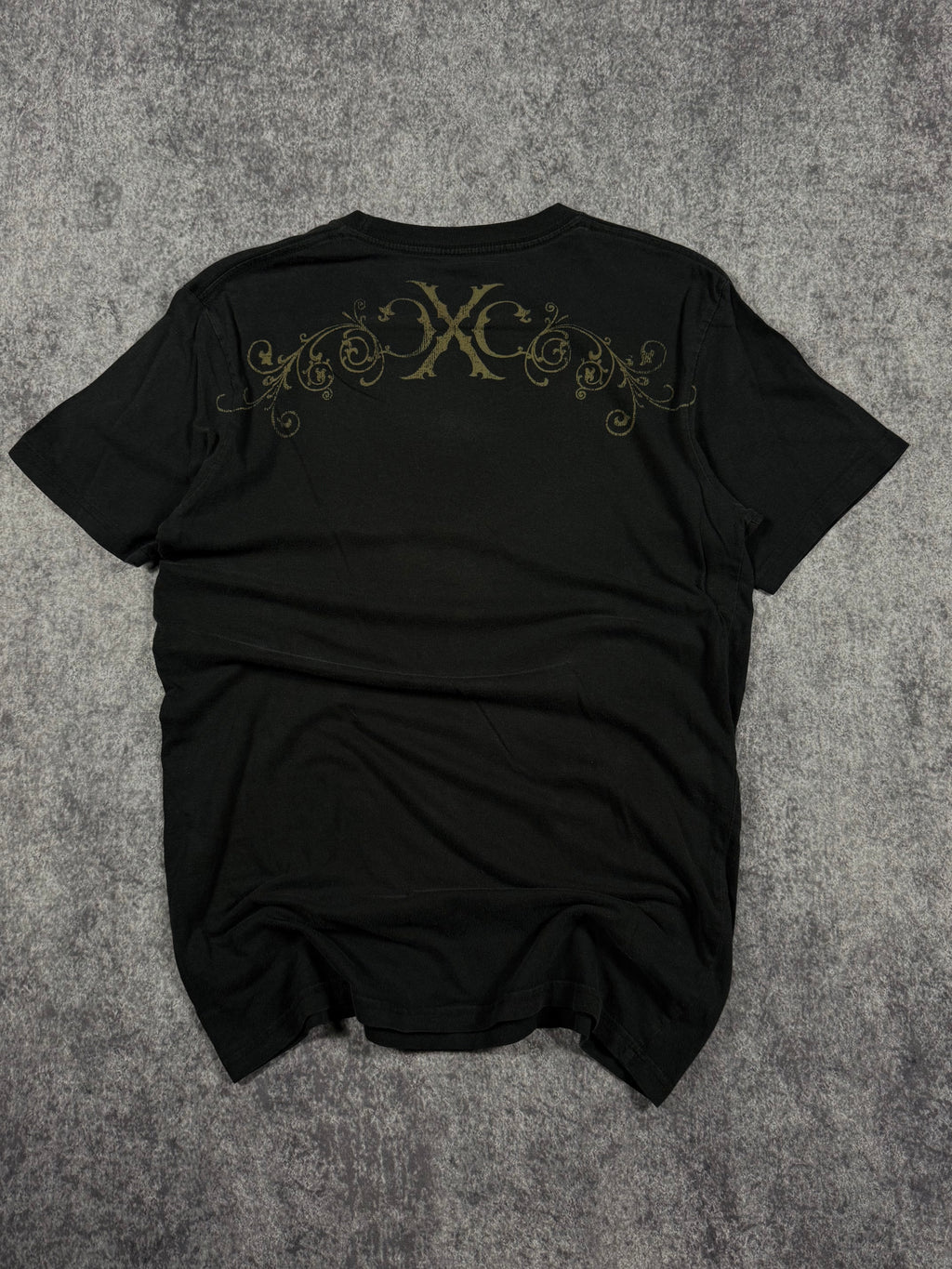 (rare) 2000s xtreme couture shirt (S)