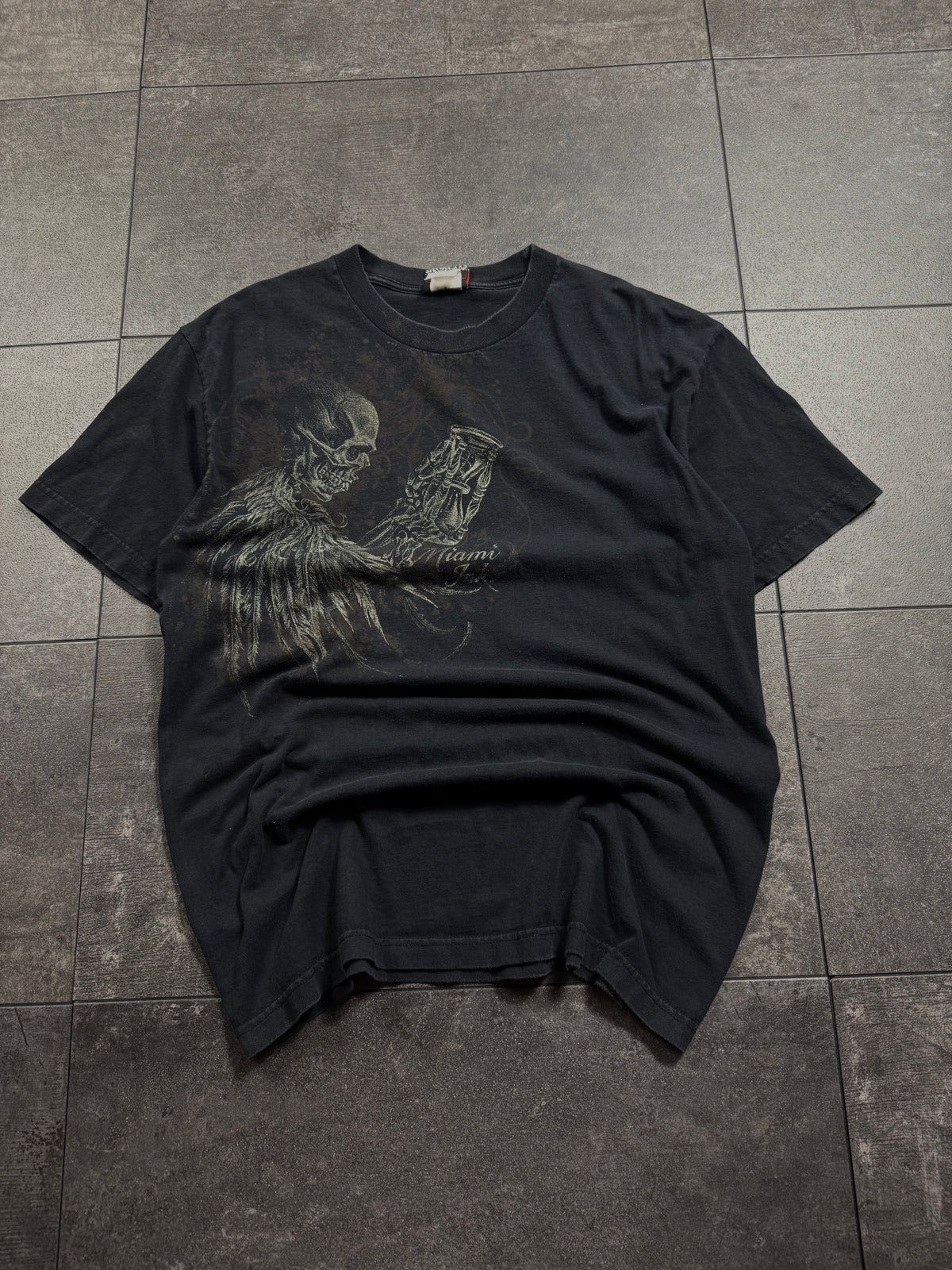 2000s miami ink shirt