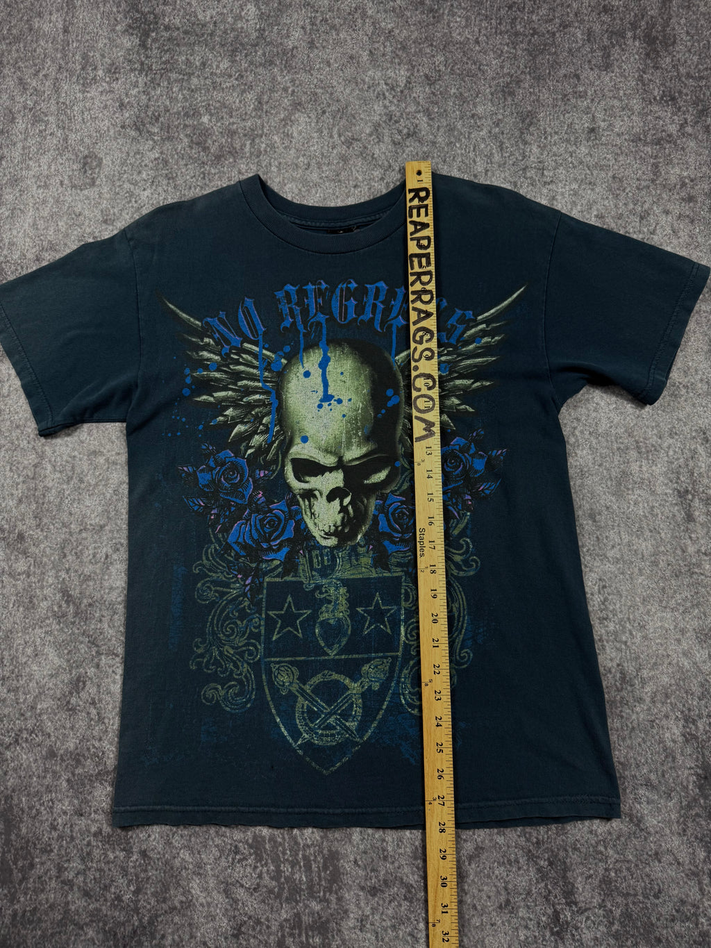 2000s no regrets shirt (S)