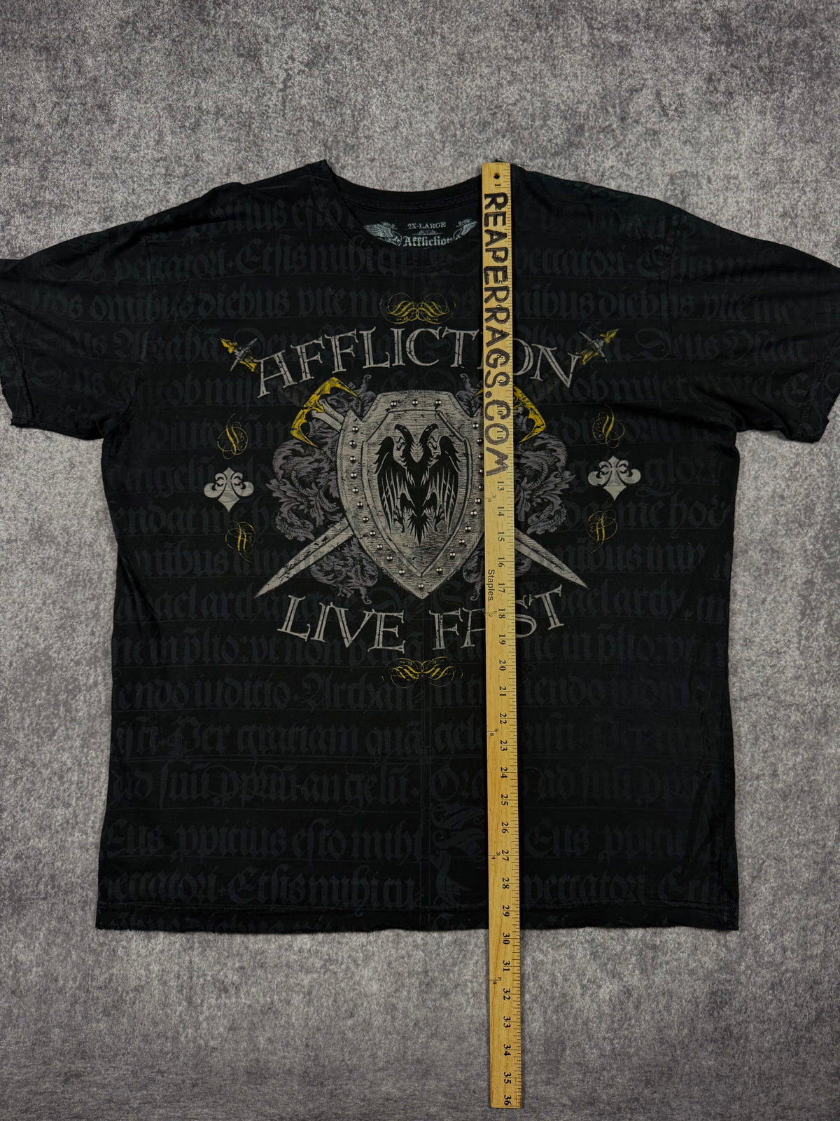 (rare) 2000s affliction studded shirt (XXL)