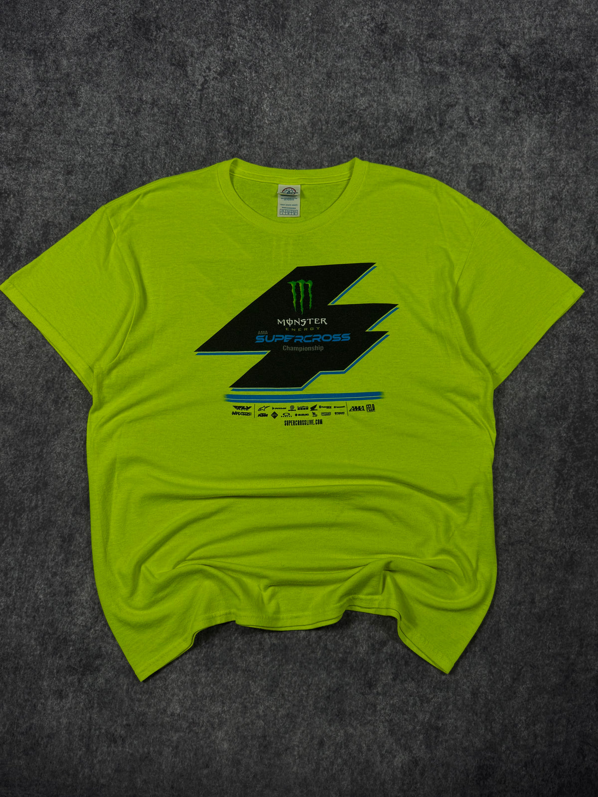 2000s monster energy shirt (L)