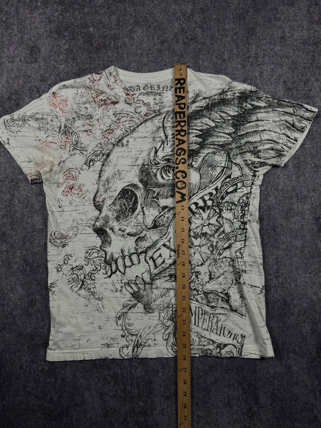 (rare) 2000s winged skull shirt (M)