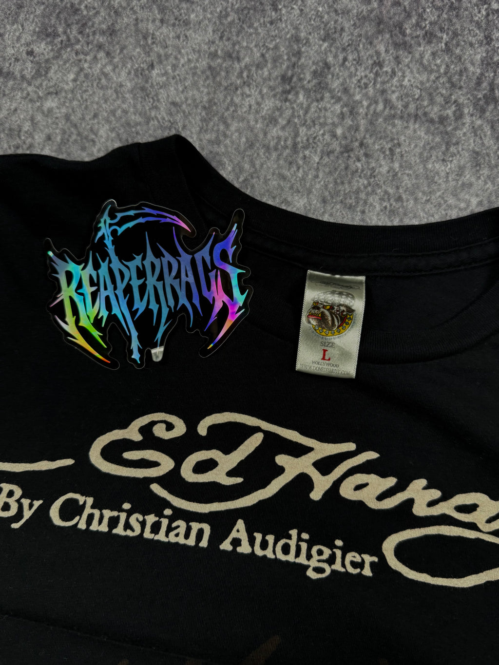 (rare) 2000s ed hardy shirt (L)