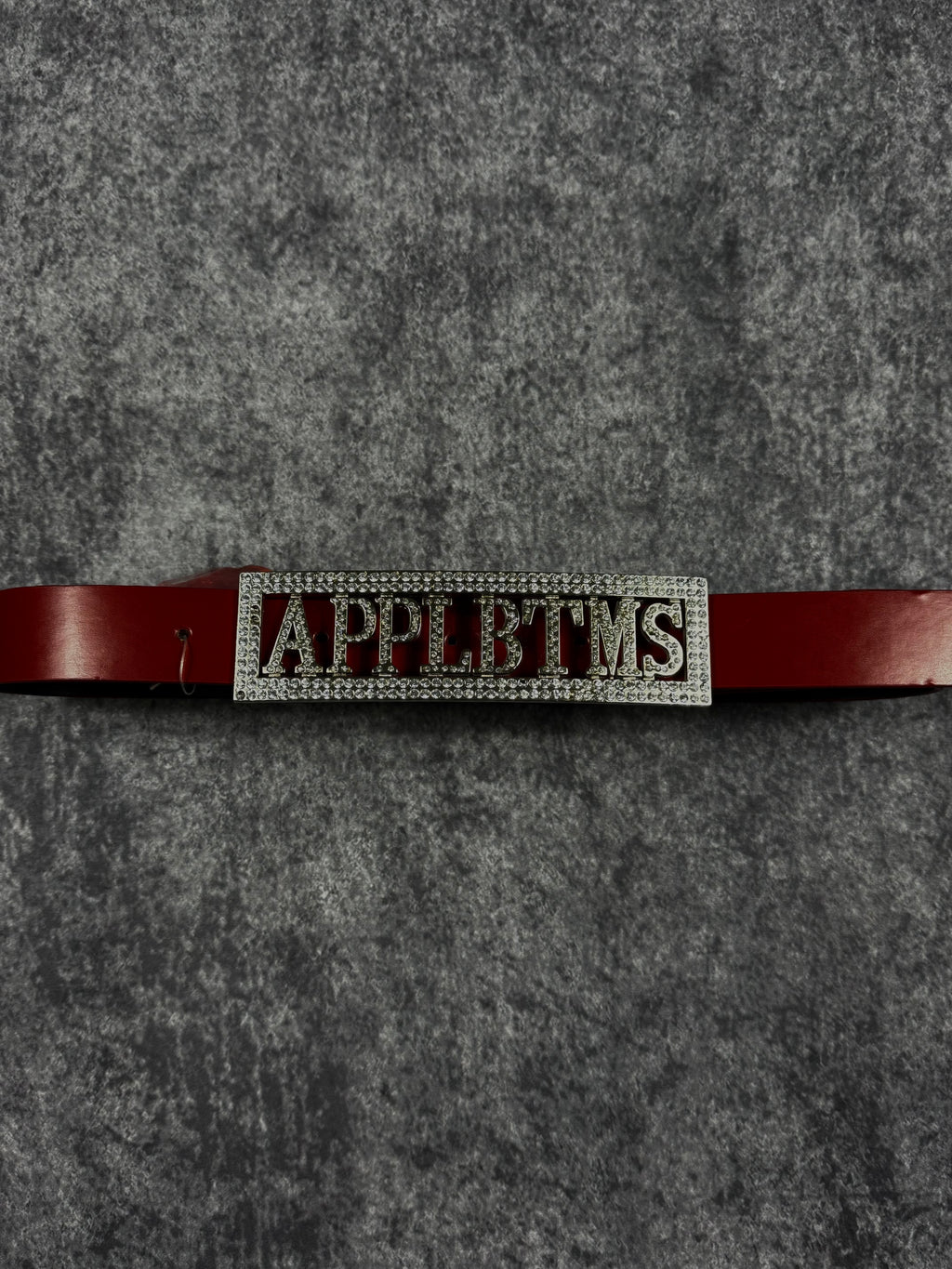 (rare) deadstock 2000s apple bottoms rhinestone belt (belt included)