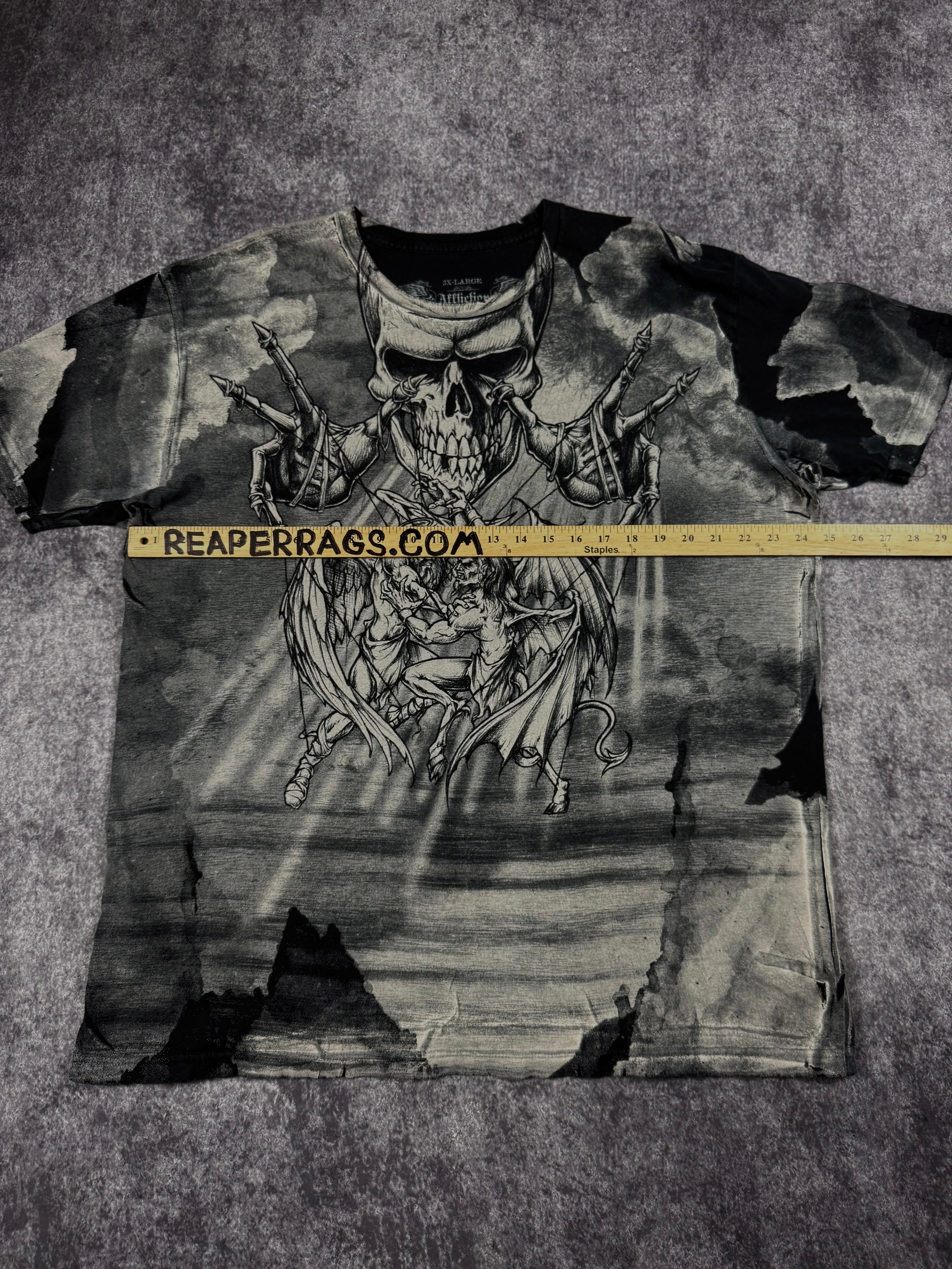 (rare) 2000s affliction god vs devil shirt (XXL)