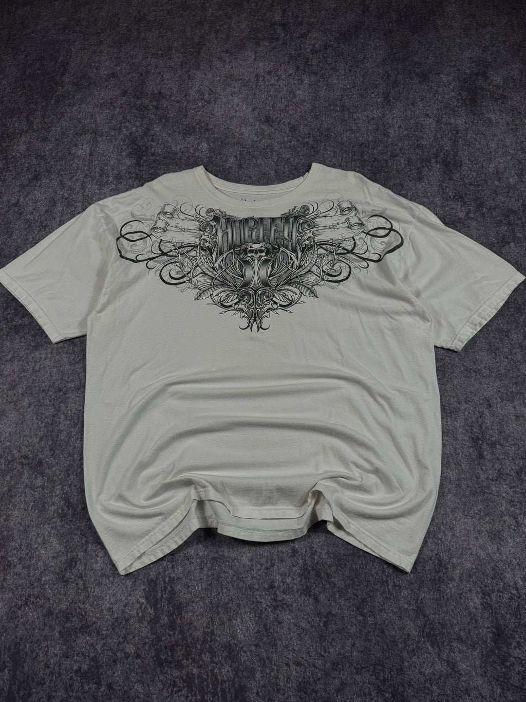 2000s hurley shirt (XL)
