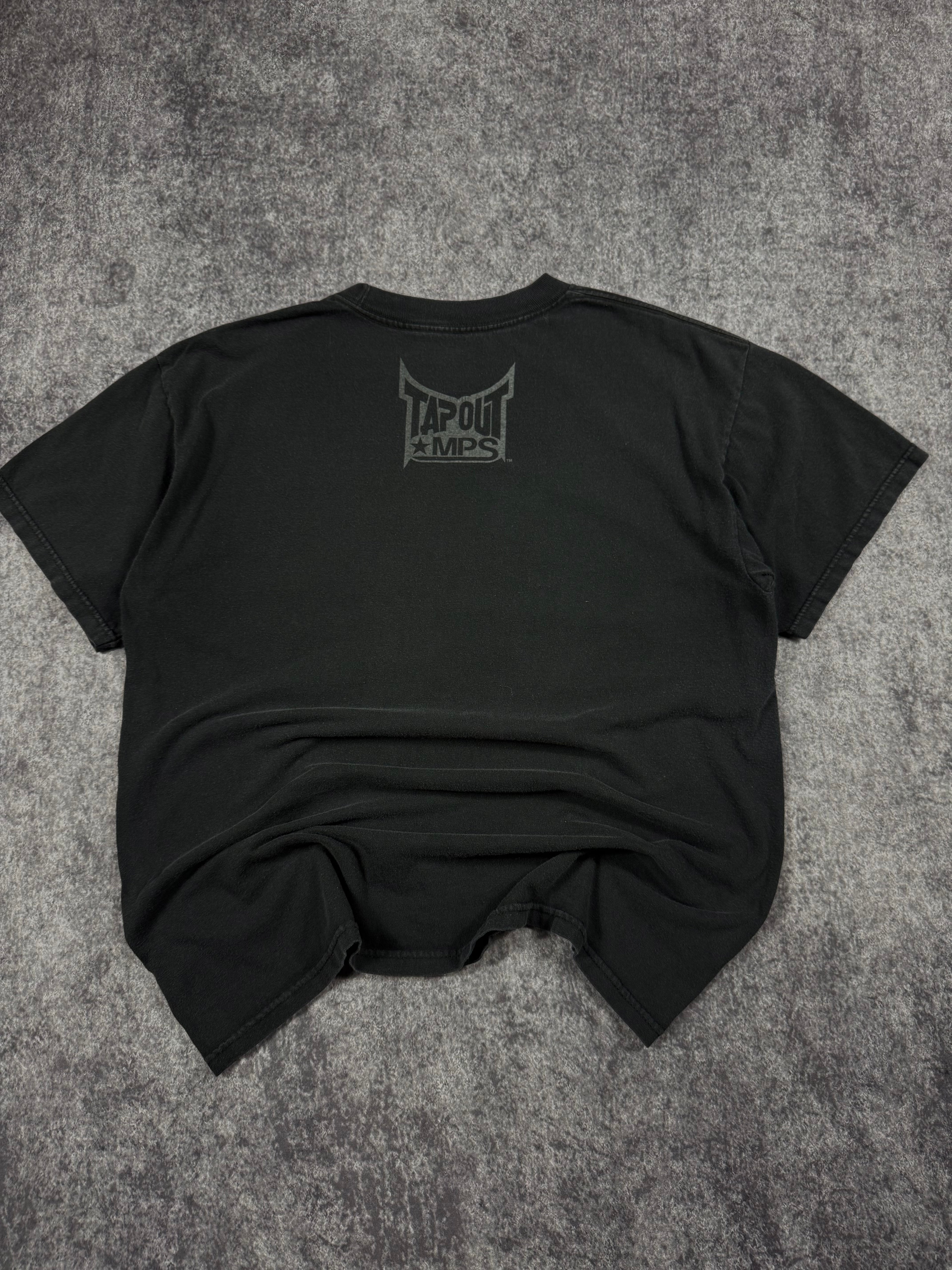 (rare) 2000s tapout shirt (L)