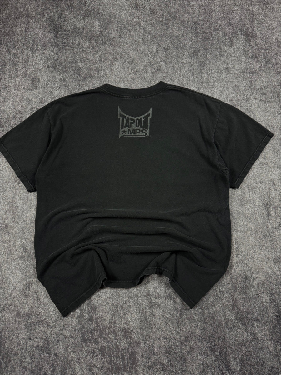 (rare) 2000s tapout shirt (L)