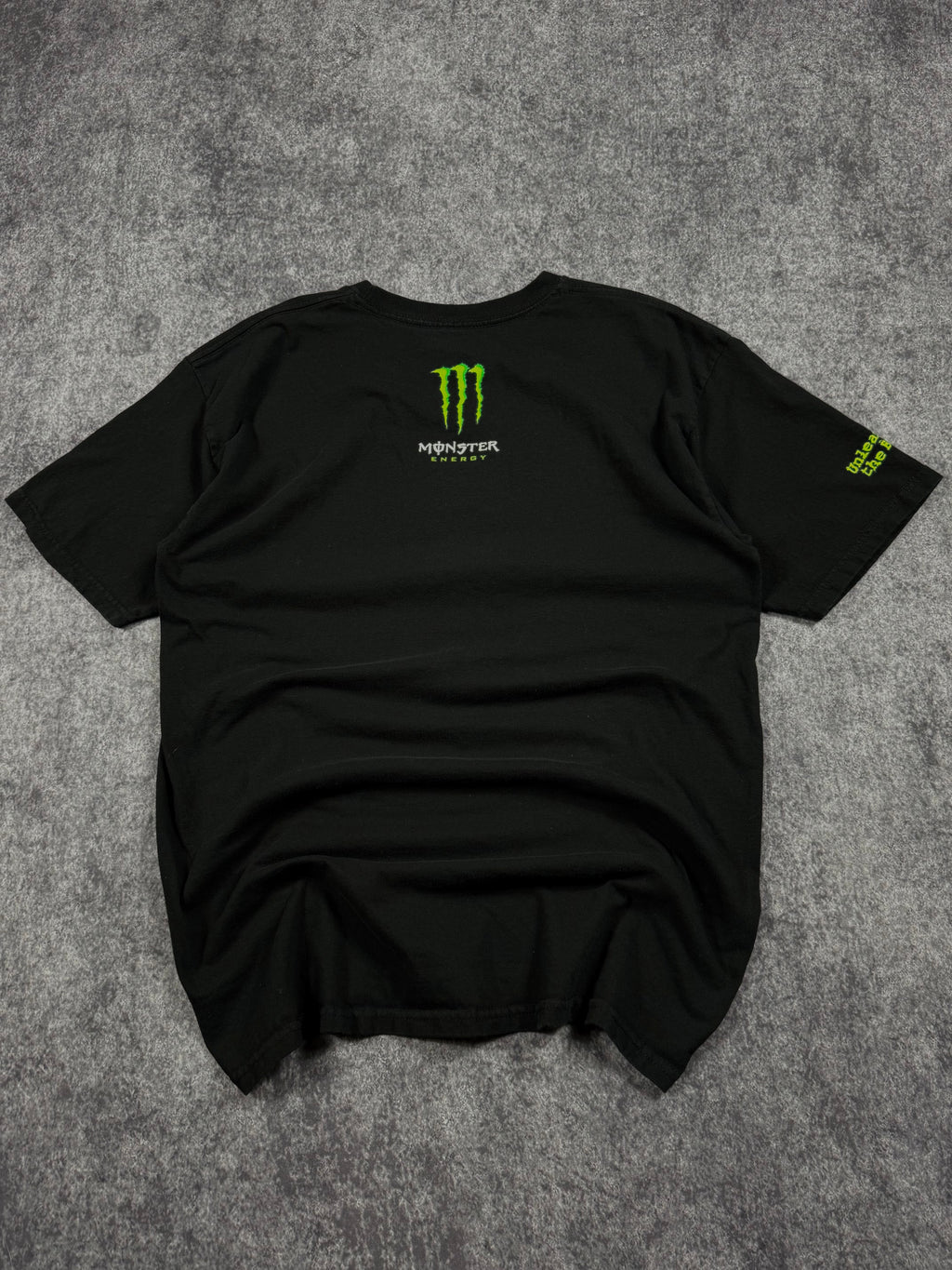 (rare) 2000s monster energy shirt (M)