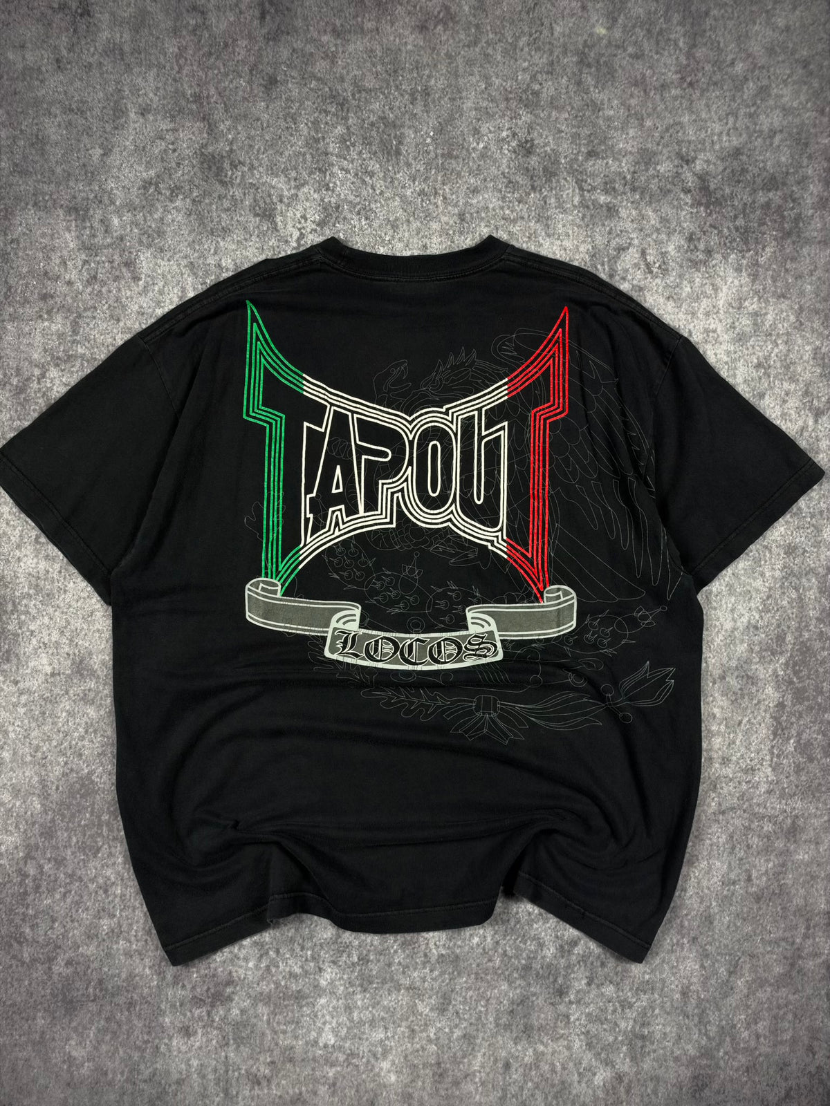 (RARE) 2000s TAPOUT SHIRT (XXL)