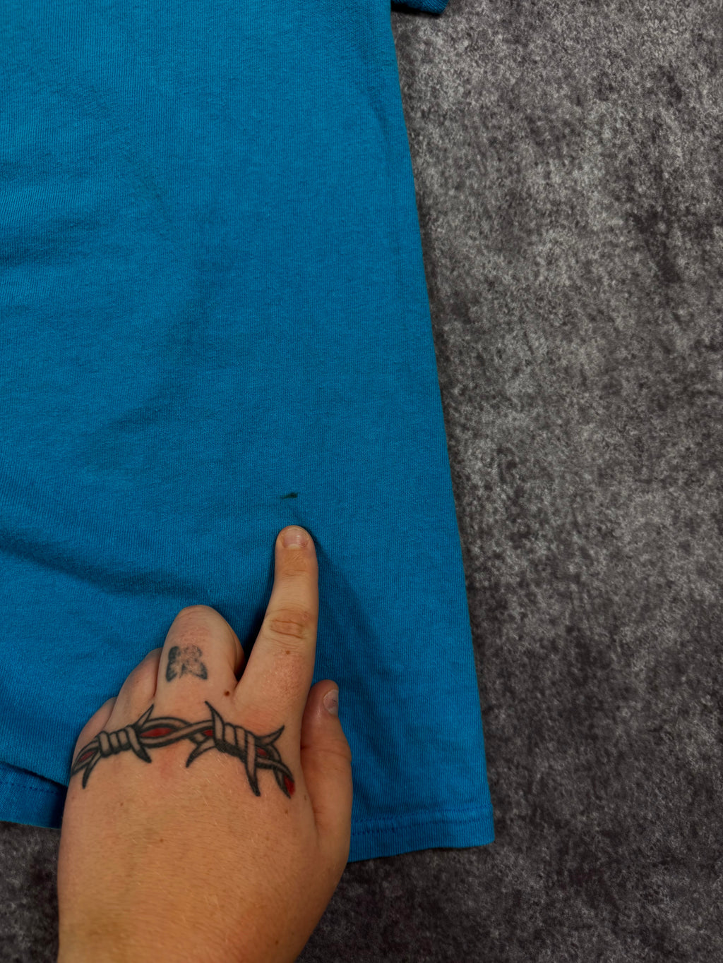 (rare) 2000s tapout shirt (L)