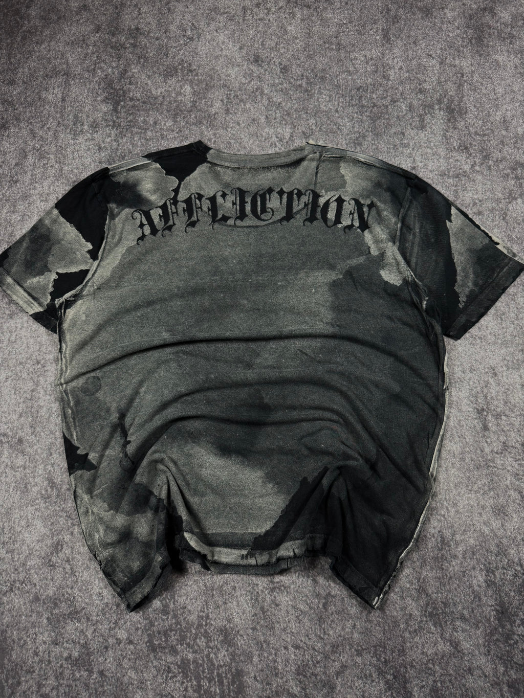 (rare) 2000s affliction god vs devil shirt (XXL)