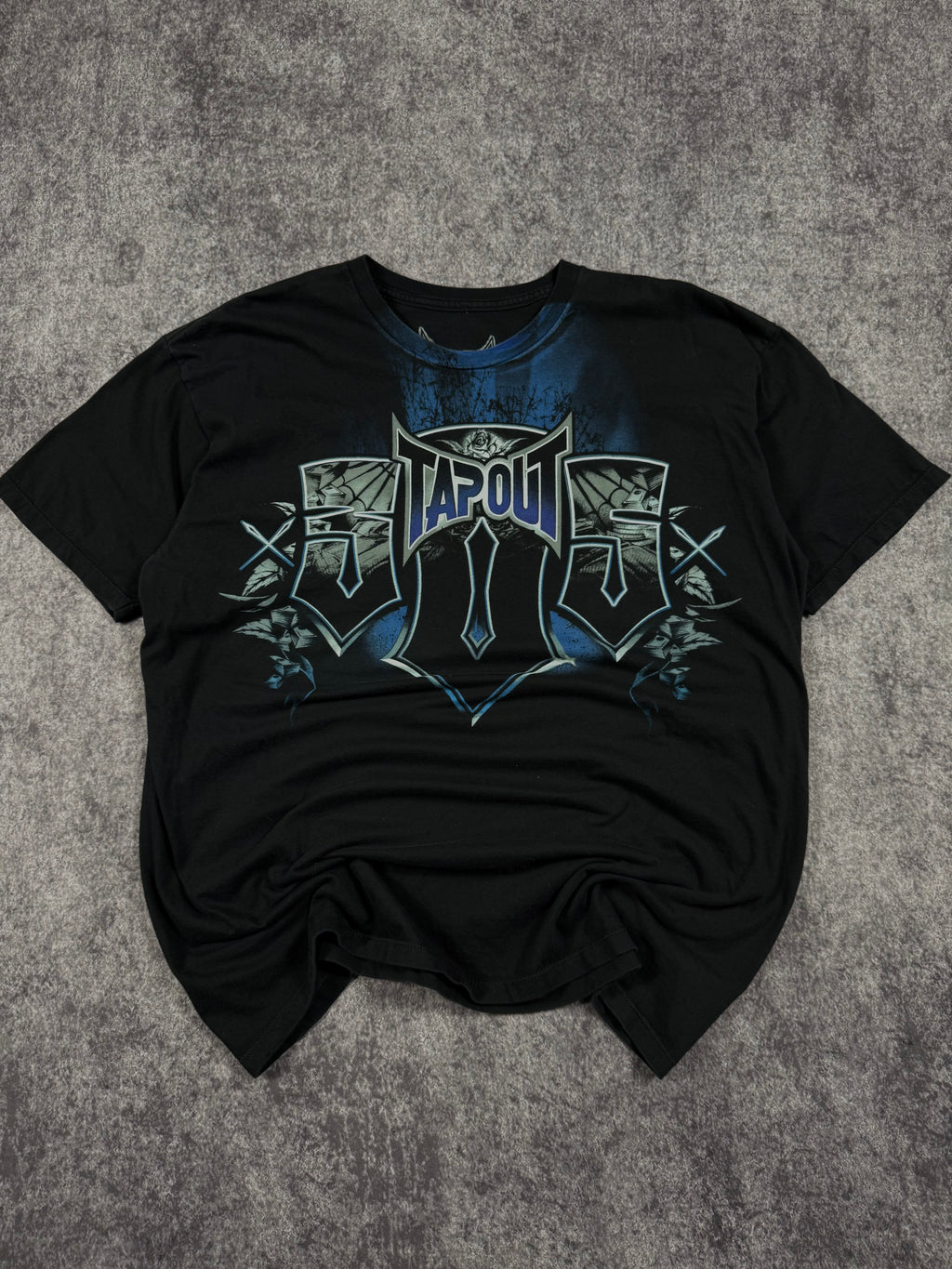 (rare) 2000s tapout x kimbo slice shirt (L)