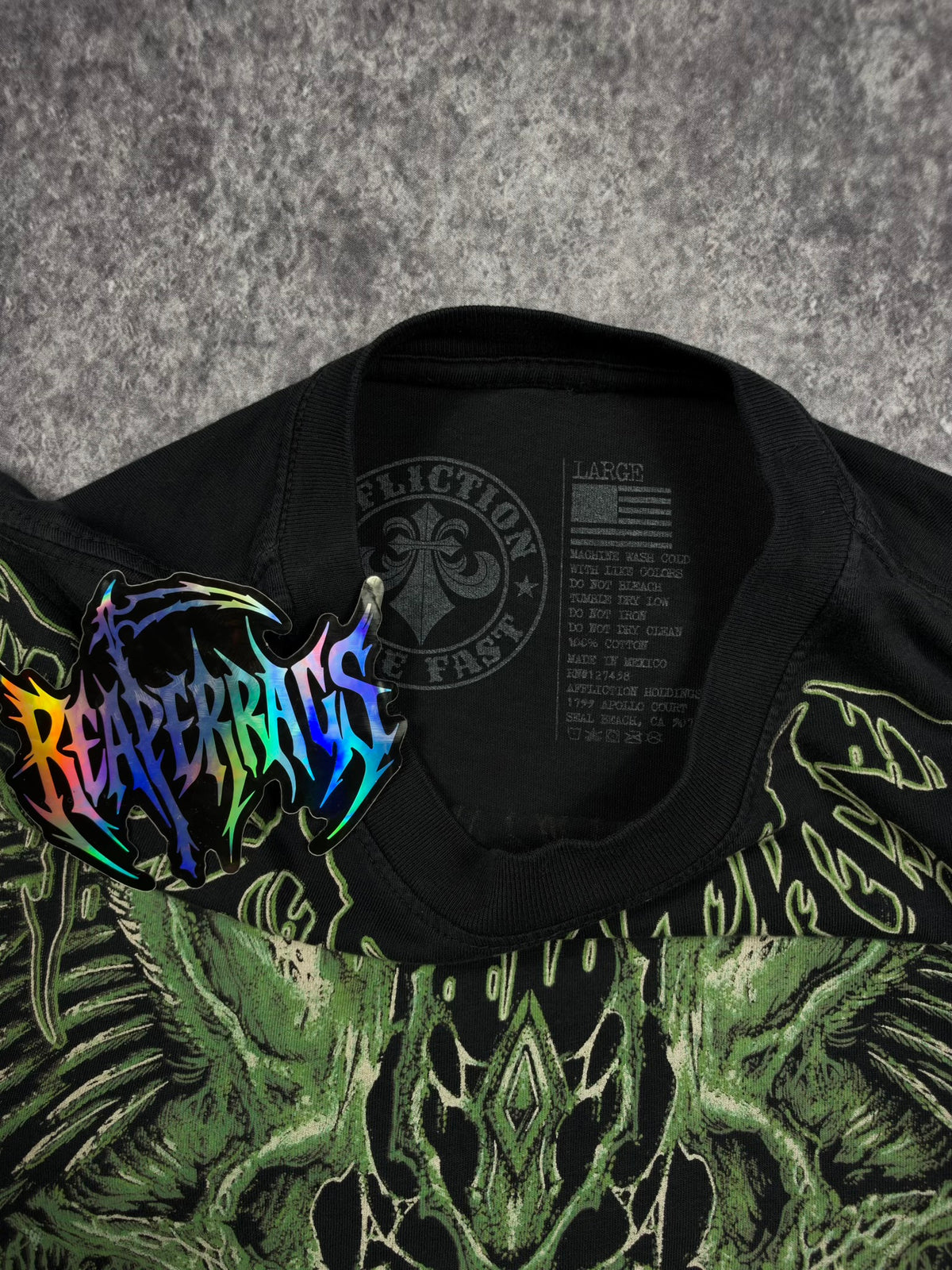 (RARE) 2000S AFFLICTION SHIRT (M)