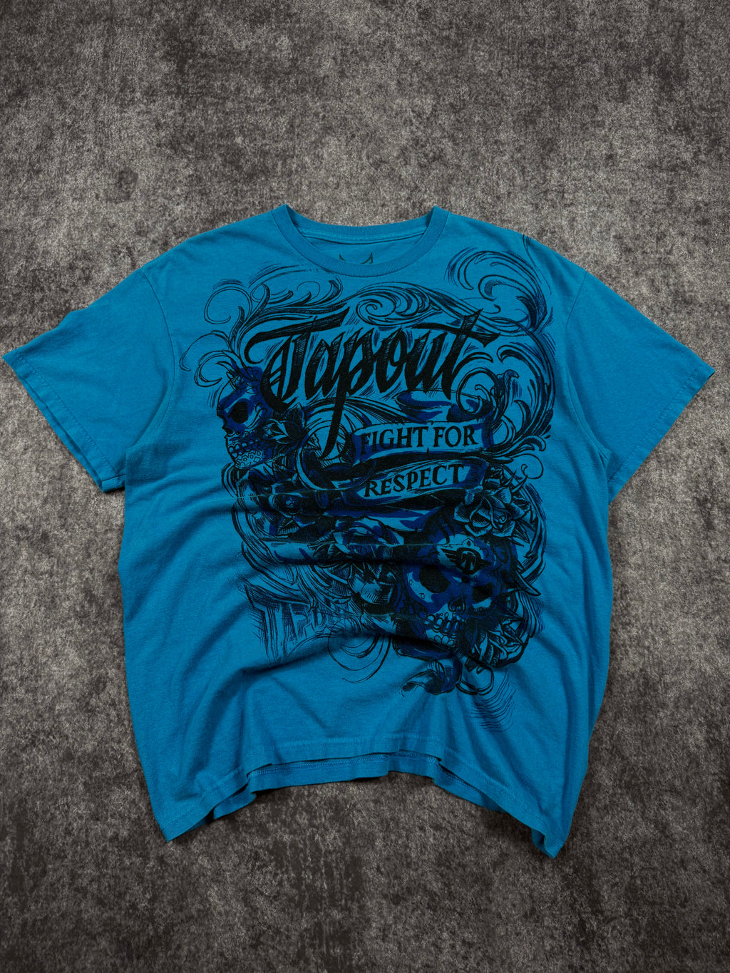 (rare) 2000s tapout shirt (L)