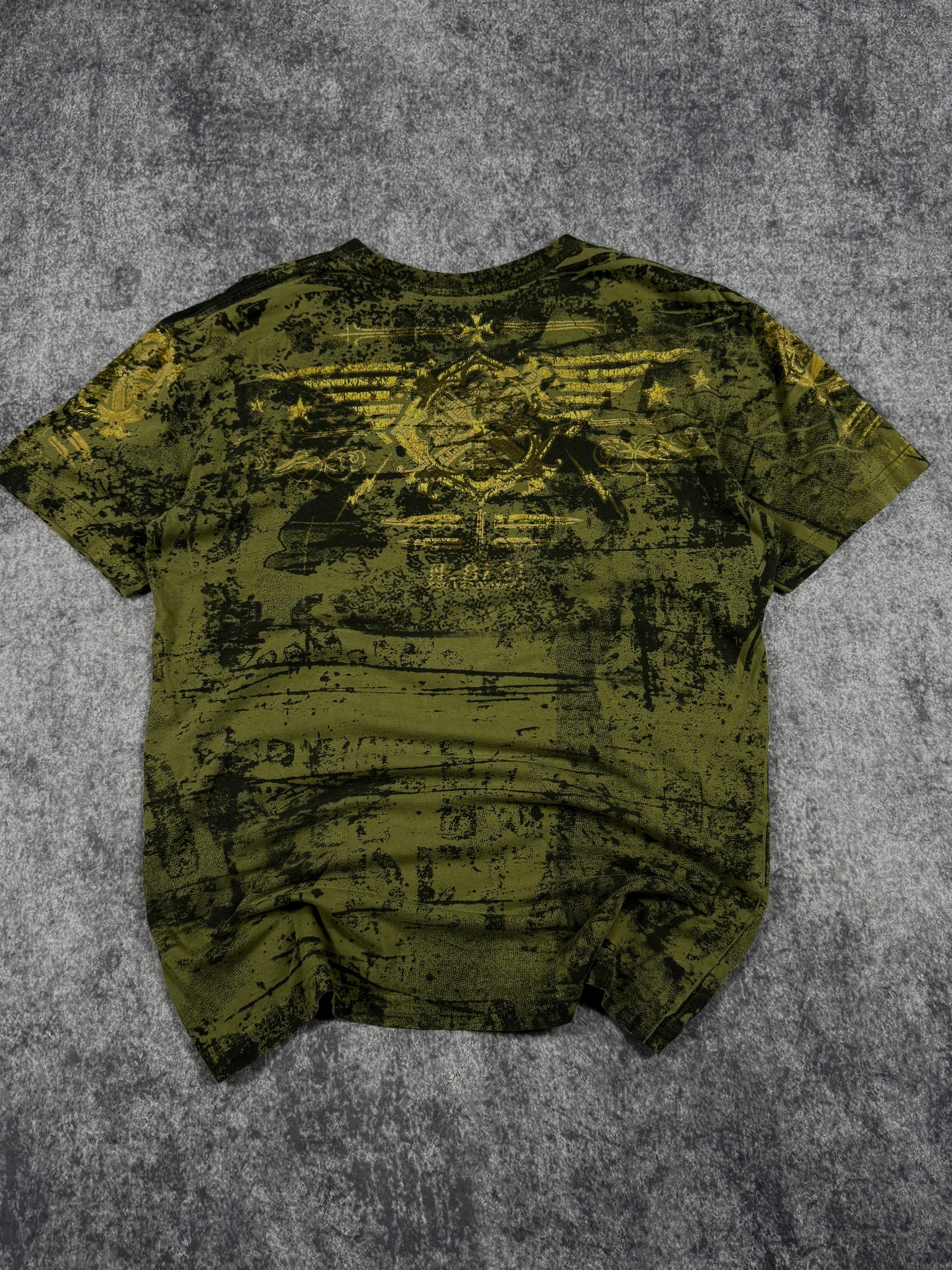 2000s xtreme couture shirt (L)