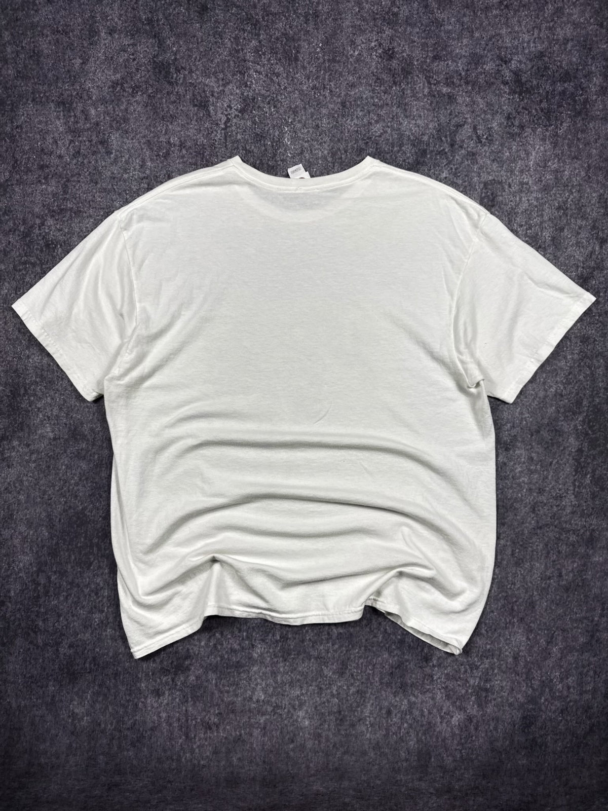 (RARE) 2000S WINGED CROSS SHIRT (XL)