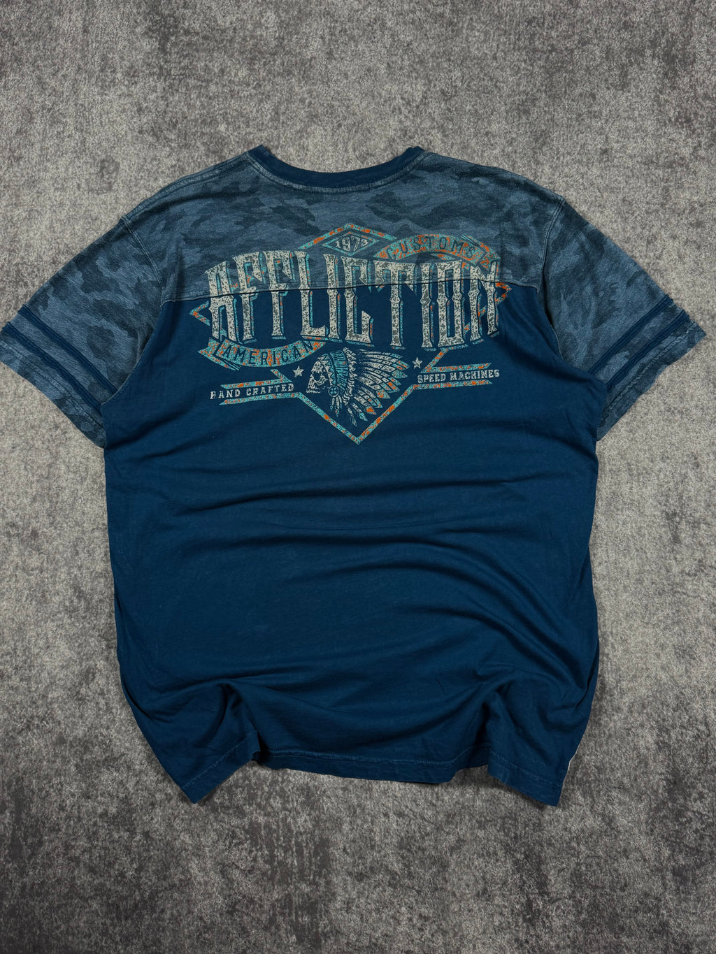 2000s affliction shirt (L)