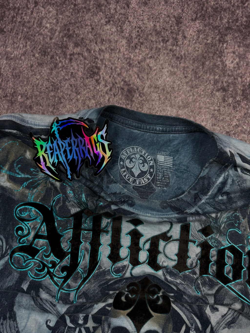 (rare) 2000s affliction chrome shirt (L)