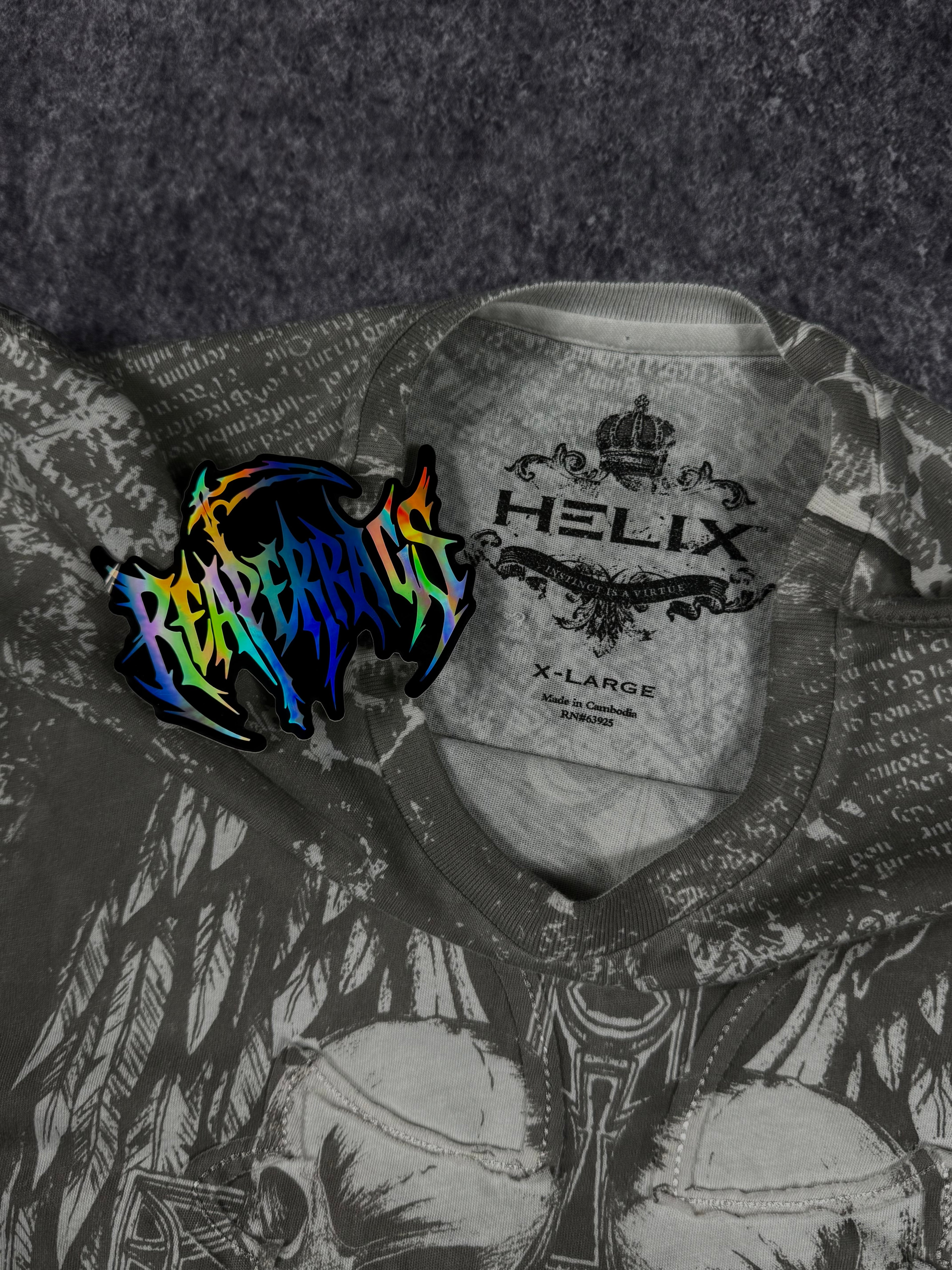 (rare) 2000s helix shirt (XL)