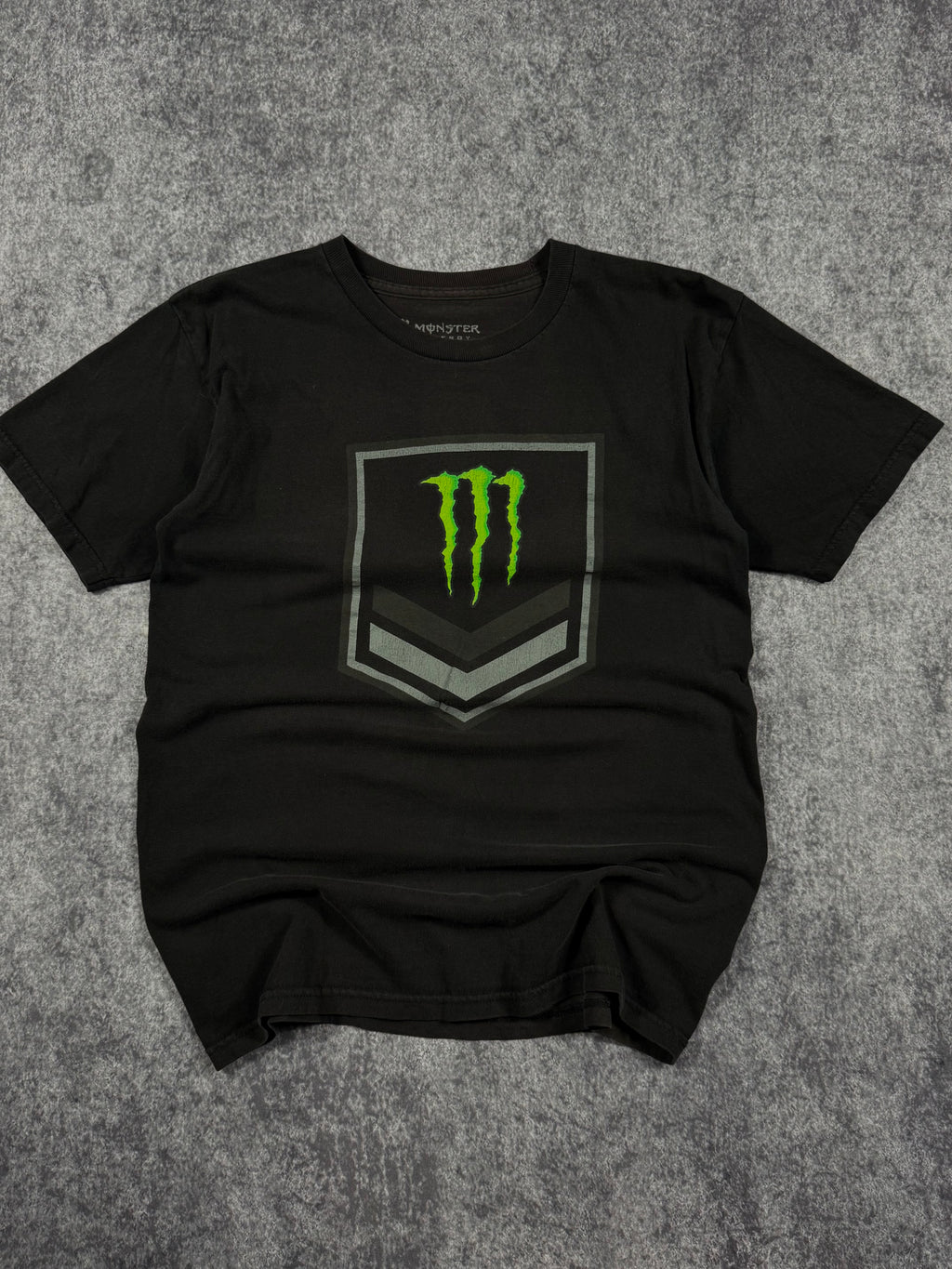 2000s monster energy shirt (S)