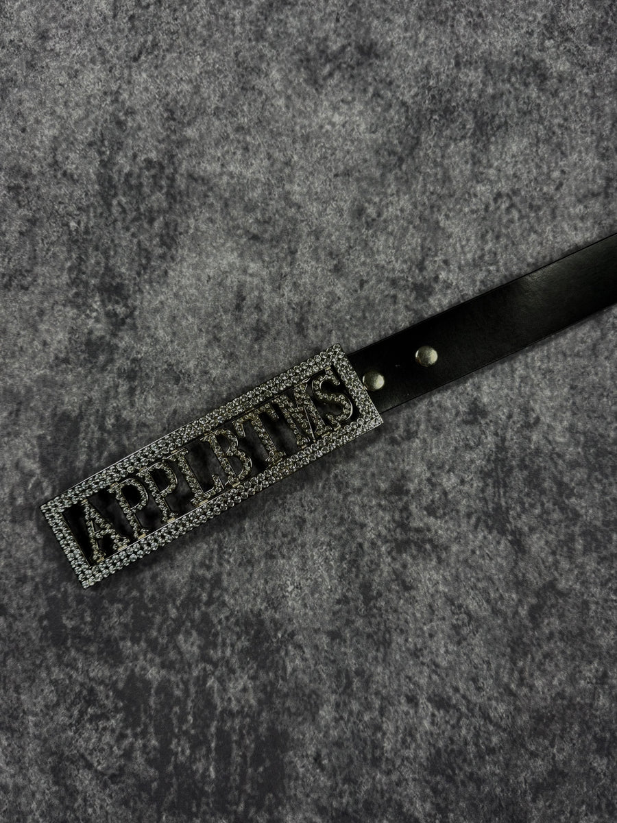 (rare) deadstock 2000s apple bottoms rhinestone belt (belt included)