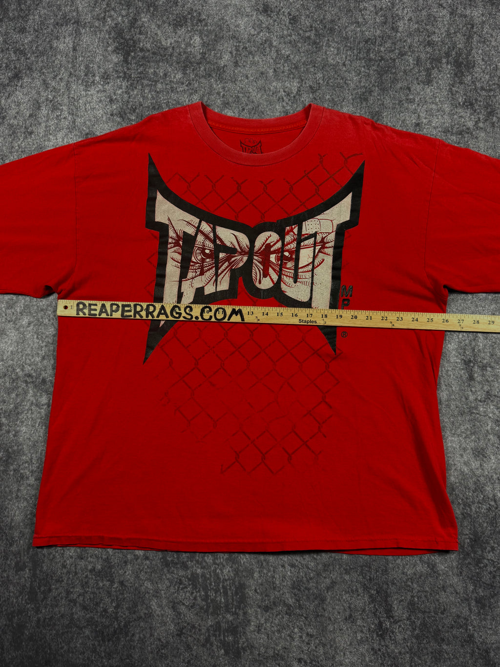 (rare) 2000s tapout shirt (XXL)