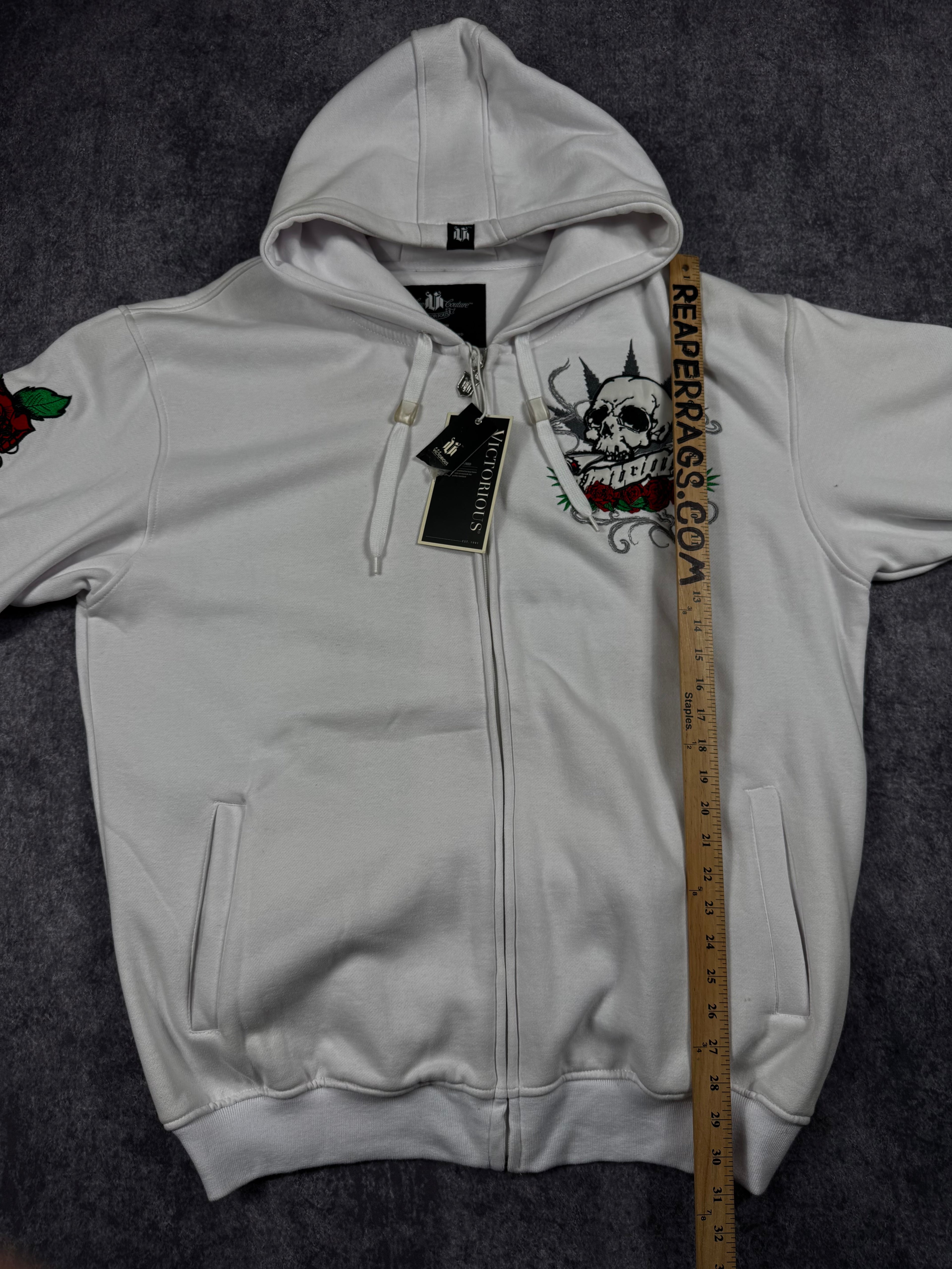 (rare) deadstock 2000s victorious hoodie (XL)